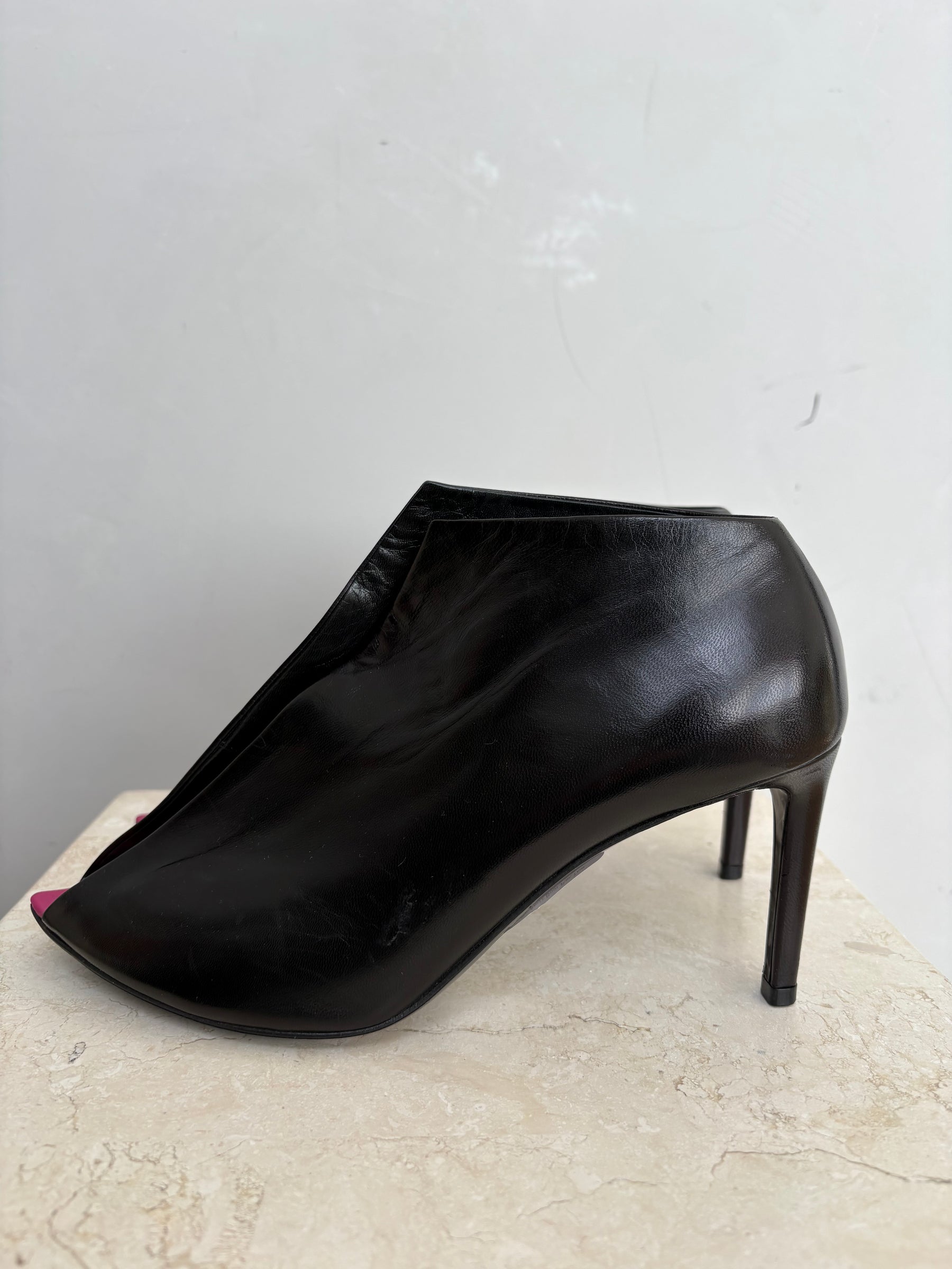 Balenciaga Split Toe Pull On Ankle Boot Pink Trim, 38