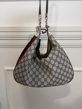 Gucci GG Supreme Canvas Attache Bag Beige / Blue Medium
