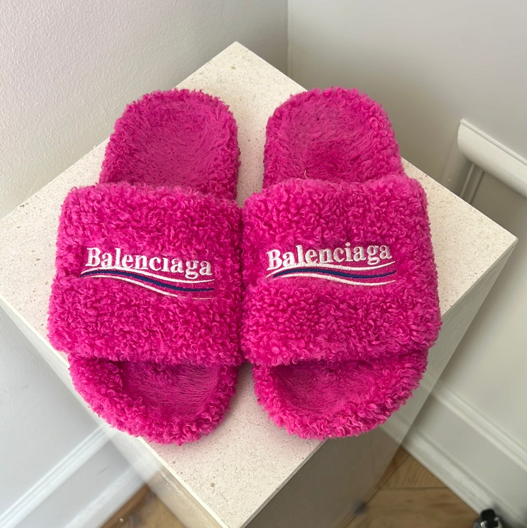 Balenciaga Pink Logo Faux Shearling Slides, 39