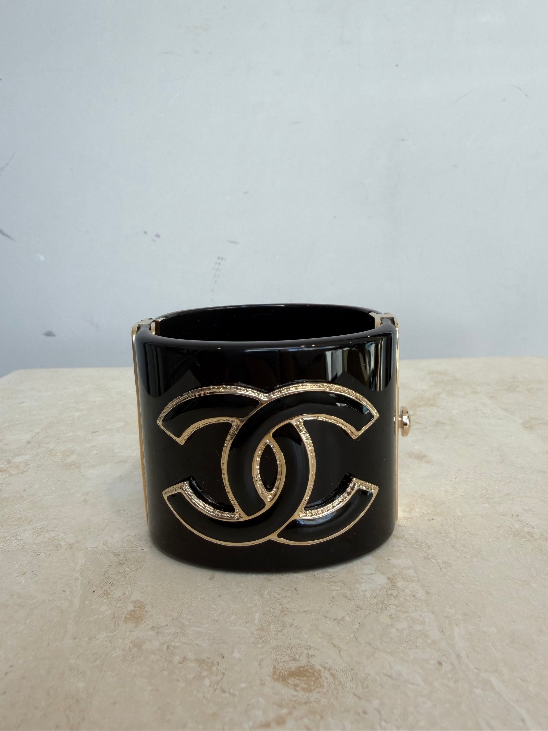 Chanel Black and White Acrylic Logo Cuff SET