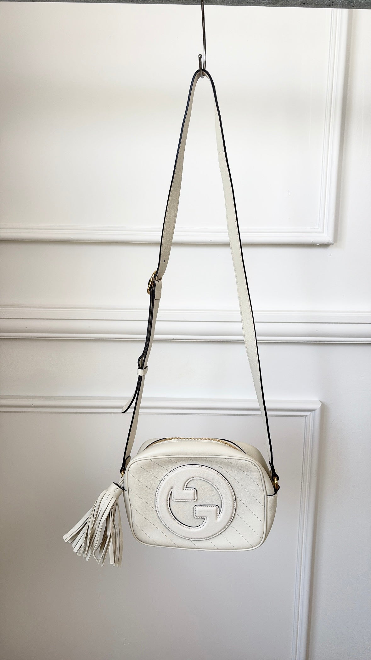 Gucci Cream Leather Blondie Logo Camera Bag