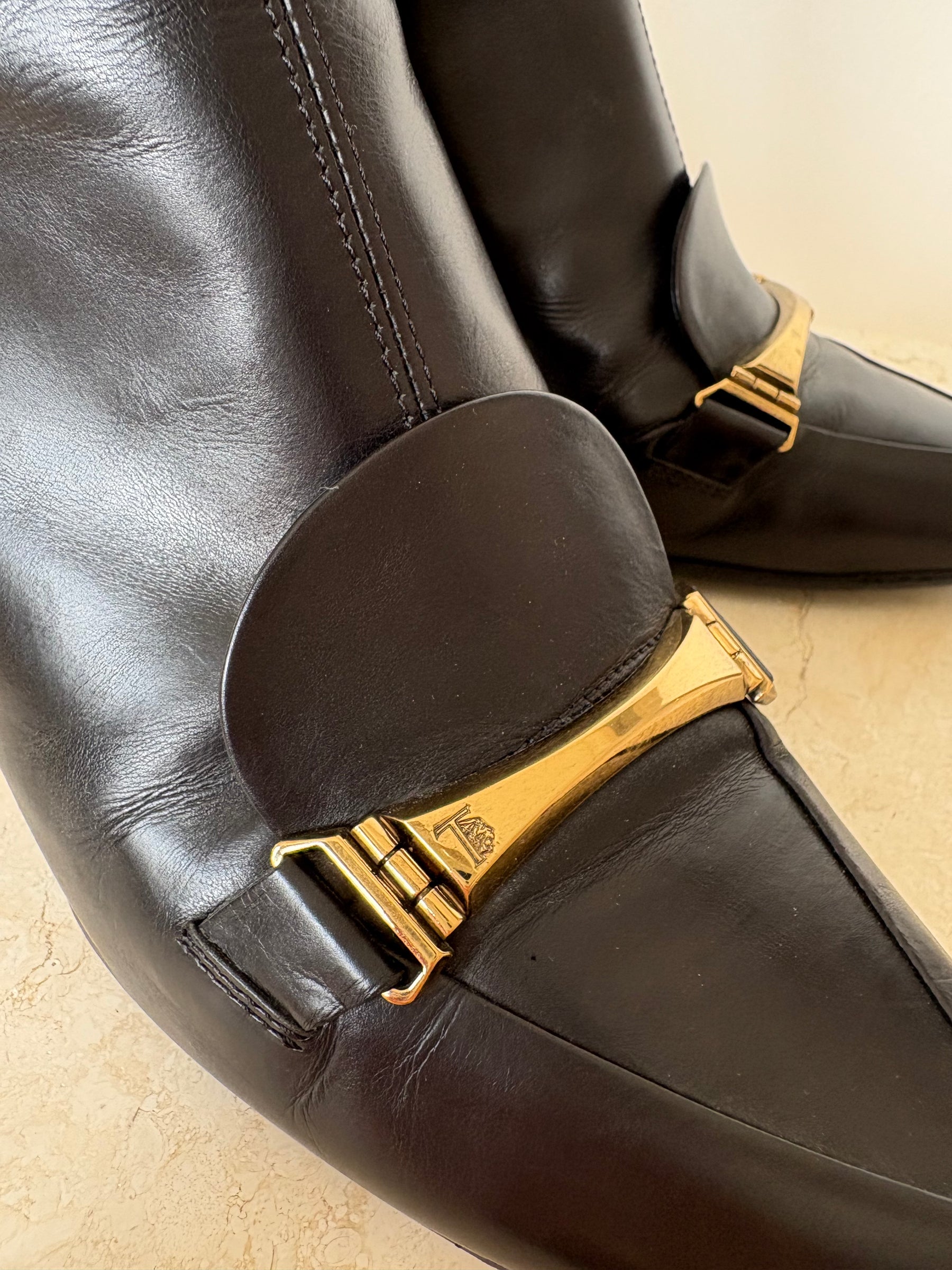 Tod's Black Leather Pointed Ankle Boots, 37
