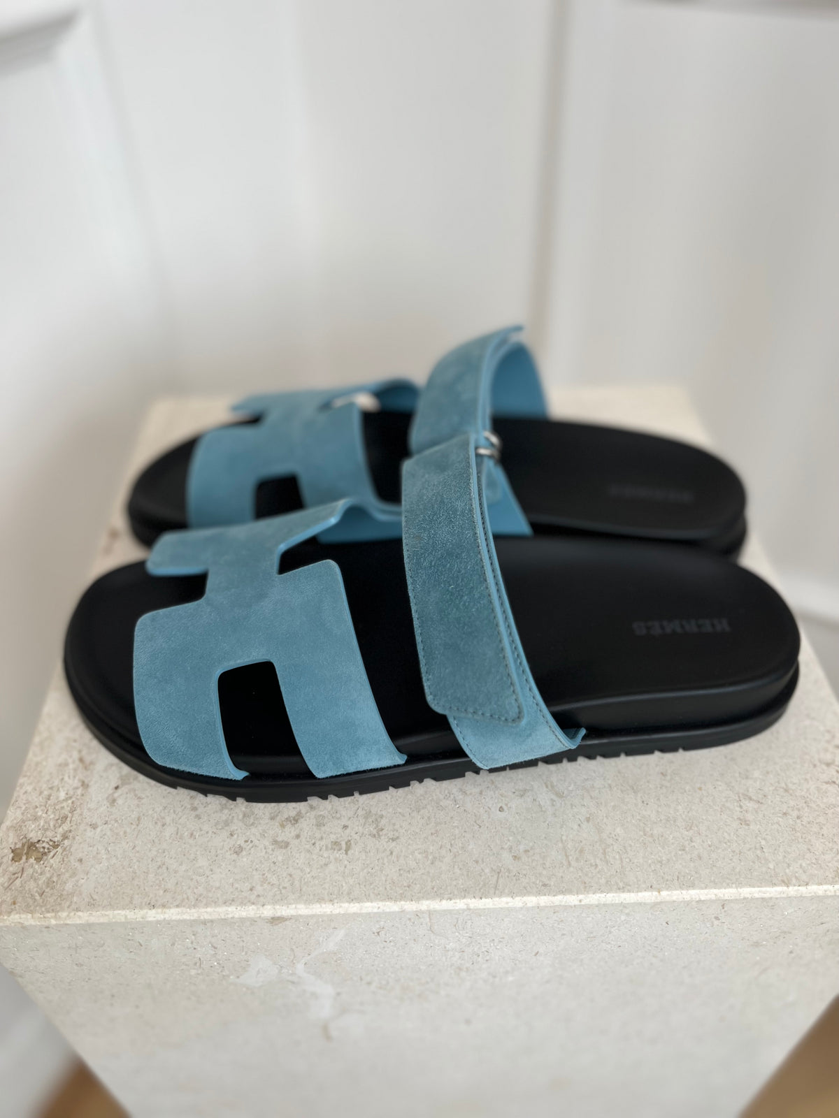 Hermès Blue Suede Chypre Sandals, 41
