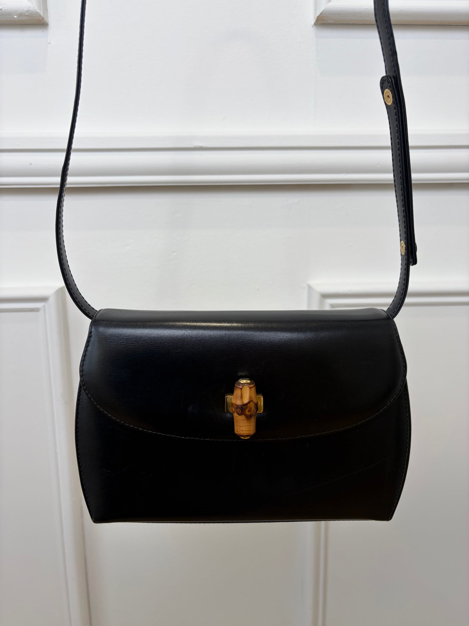 Gucci Black Leather Bamboo Turnlock Shoulder Bag