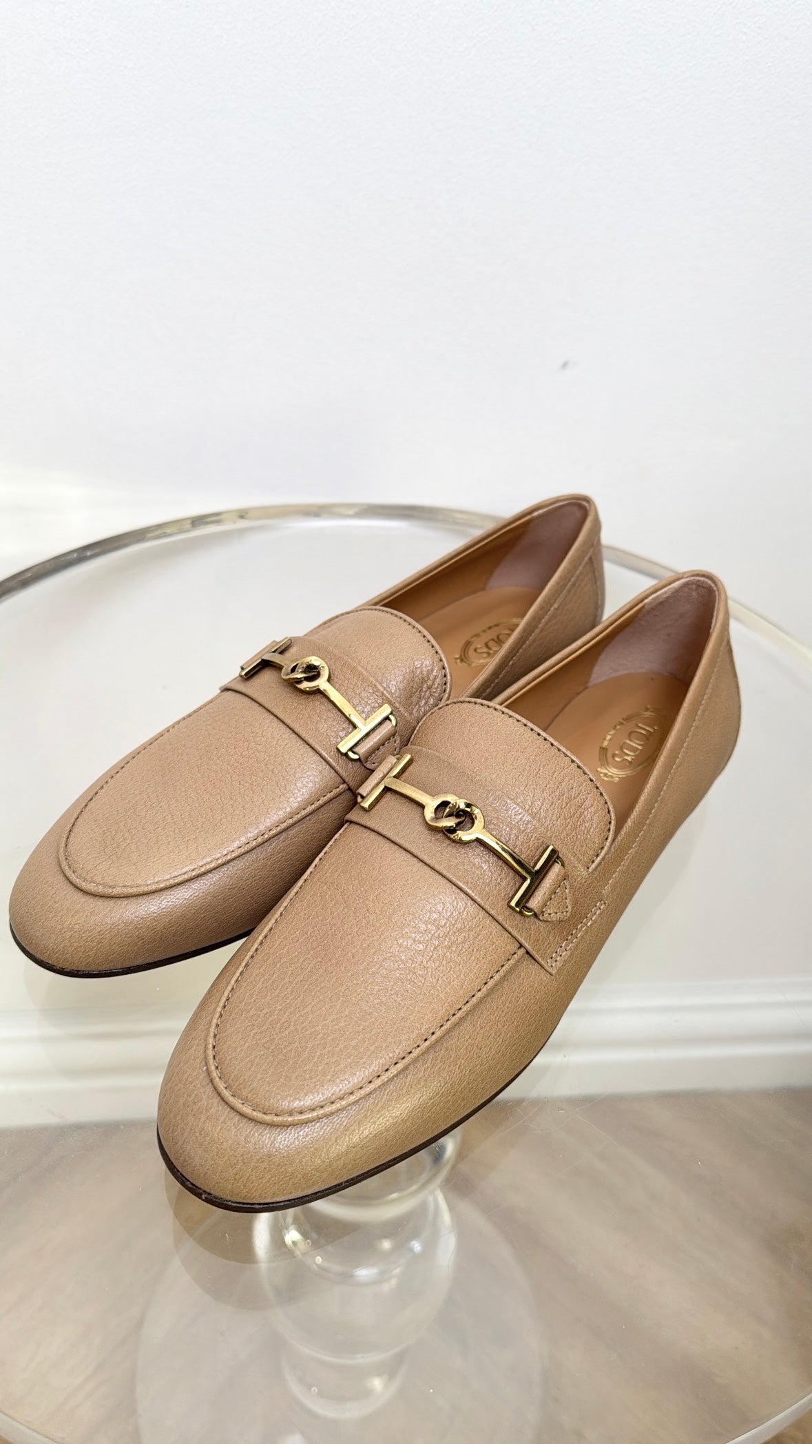 Tod's Beige Leather T Loafer, 40