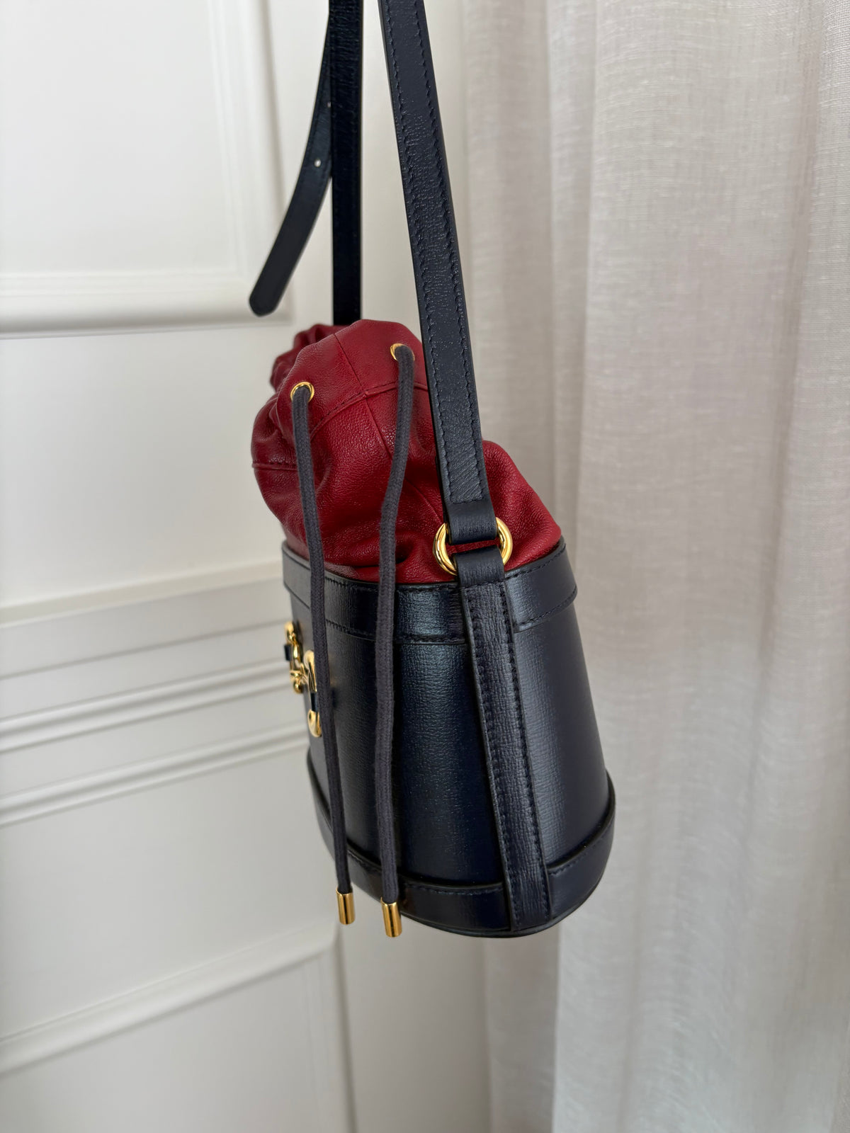 Gucci Navy and Red Leather Horsebit Drawsting Bucket Bag