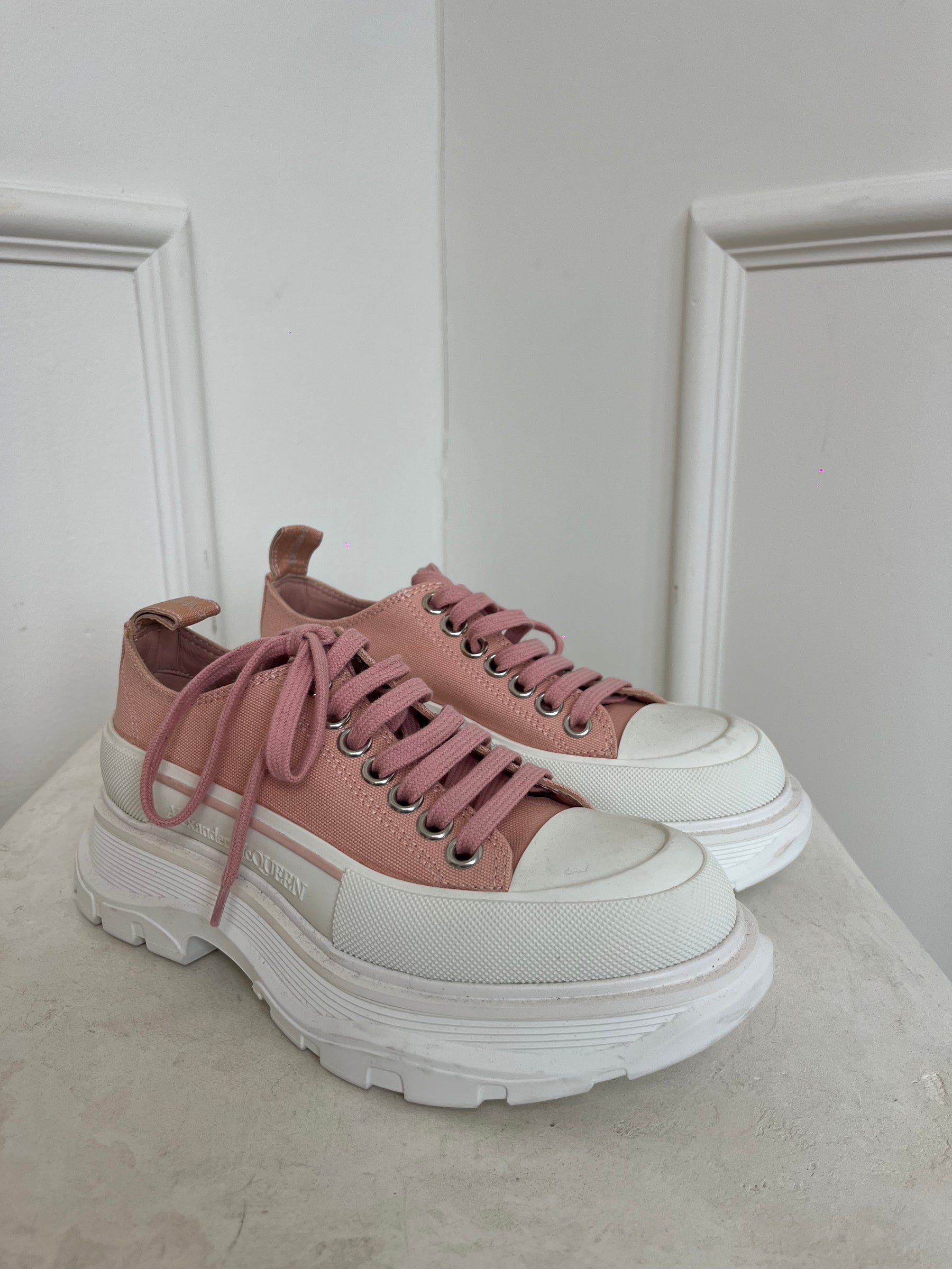Alexander McQueen Pink Canvas Chunky Sneaker, 35.5 D