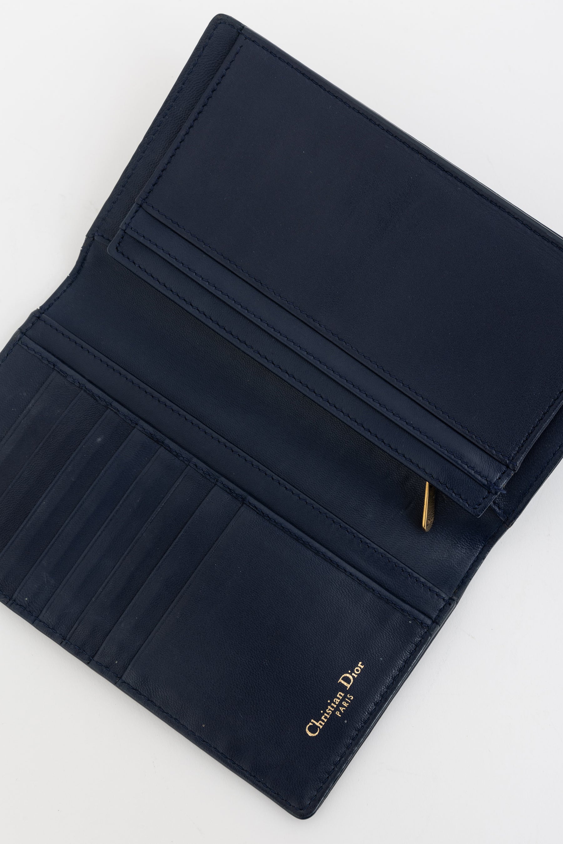 Diorama Wallet