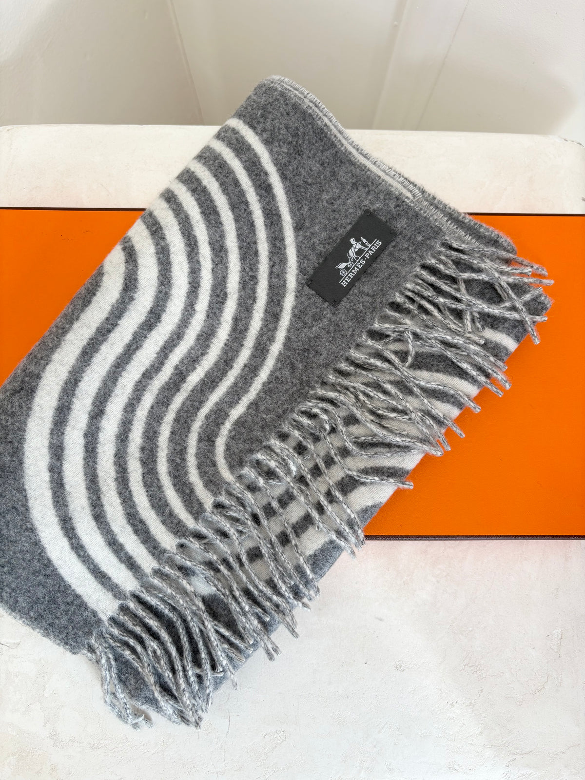 Hermès Grey and White Cashmere Scarf