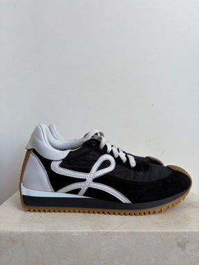 Loewe Black and White Flow Runners, 36