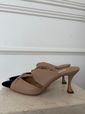 Aquazzura Beige Twist Mules with Black Toe Cap, 40