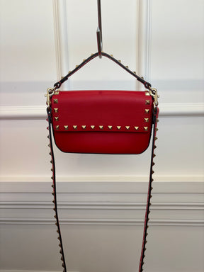 Valentino Garavani Rockstud Crossbody Bag In Red Grainy Leather