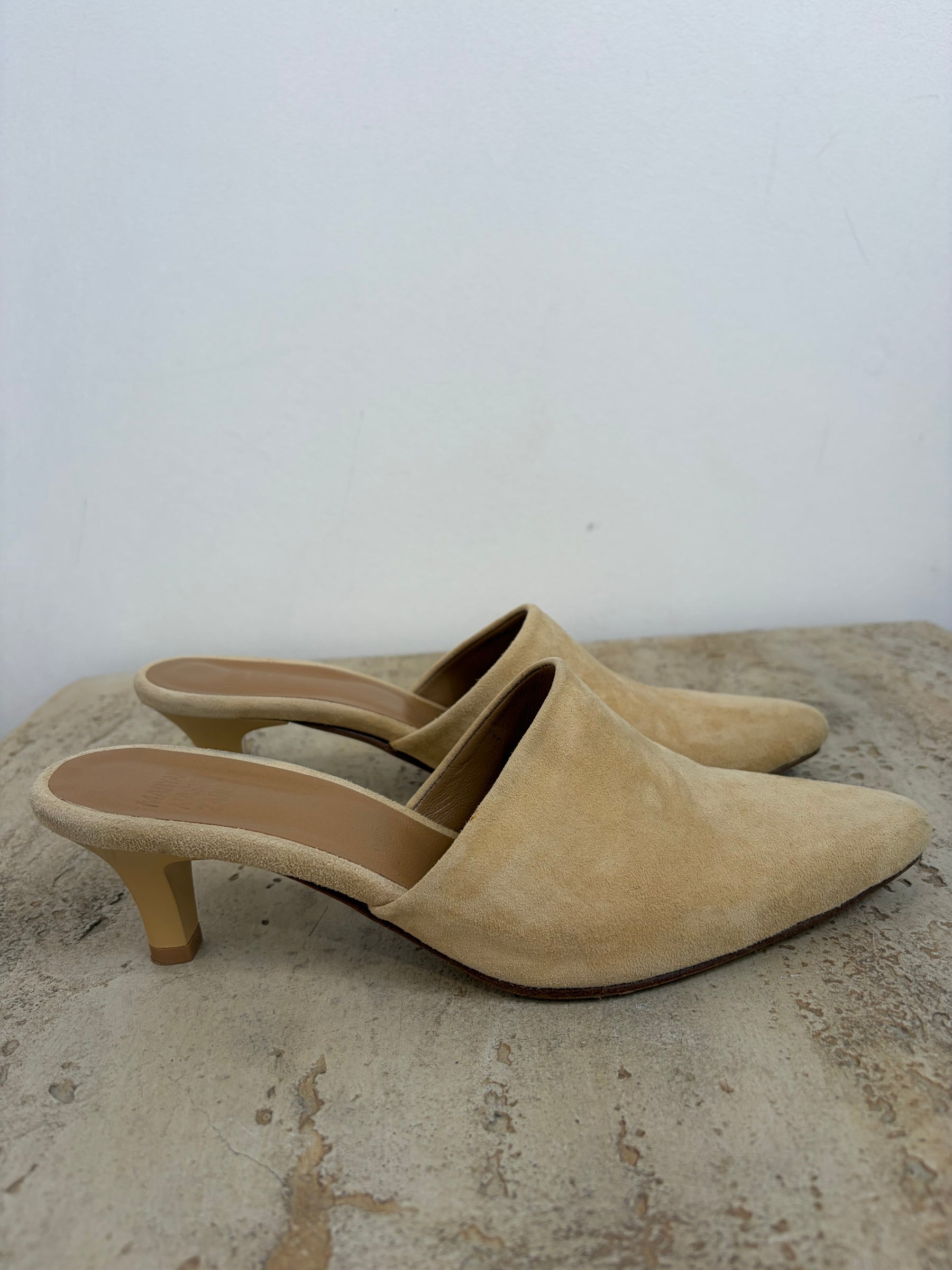 Maryam Nassir Zadeh Beige Suede Pointed Mule, 37