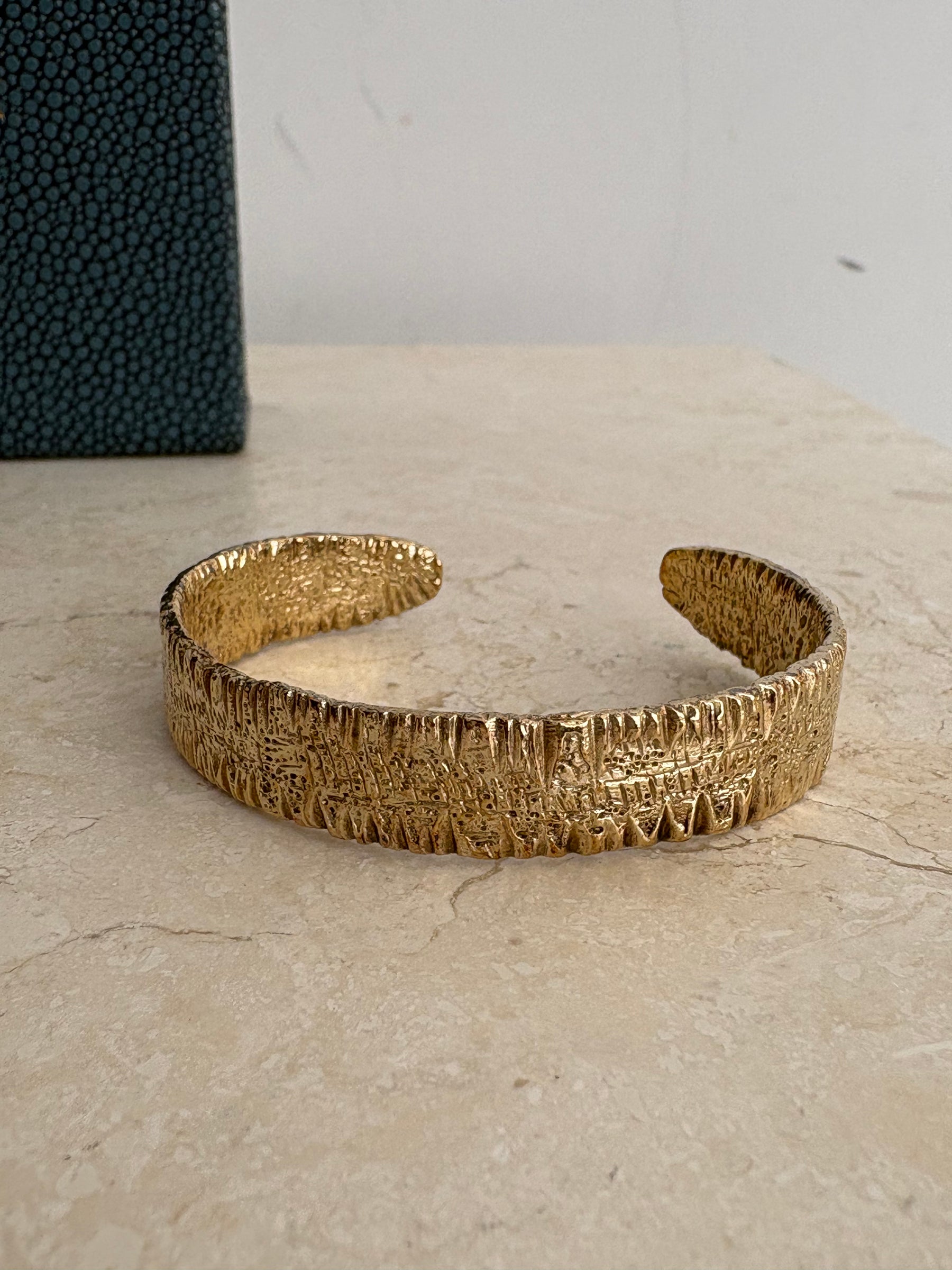 Lucy Folk Anchovy Cuff Gold