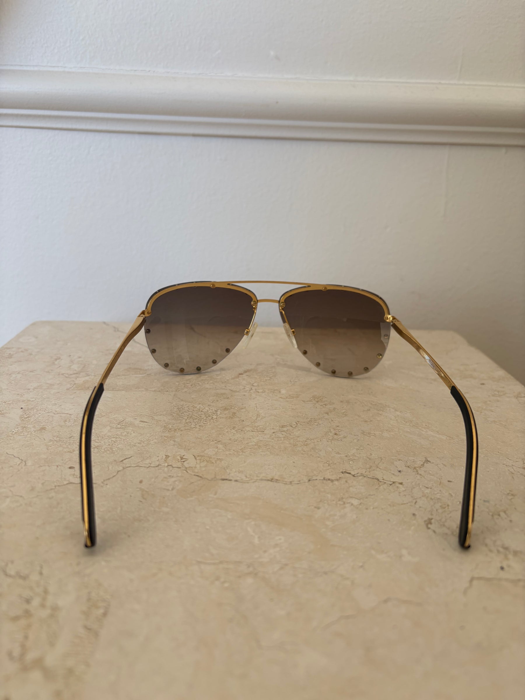 Louis Vuitton The party Sunglasses Gold Studs