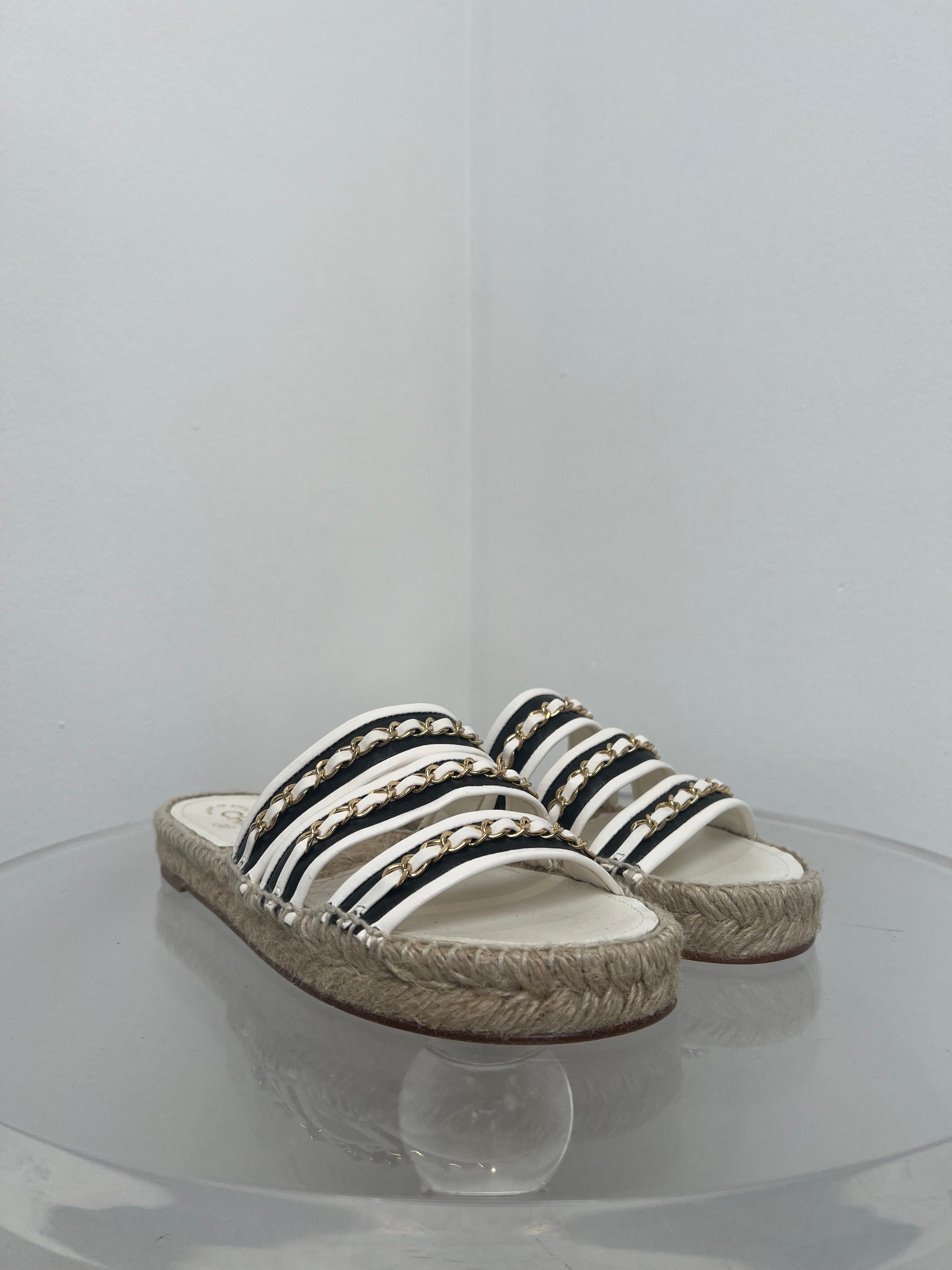 Chanel White And Black Chain Detail Espadrille Slides, 39C