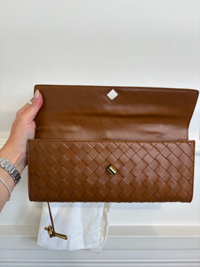 Bottega Veneta Tan Intrecciato Leather Andiamo Clutch