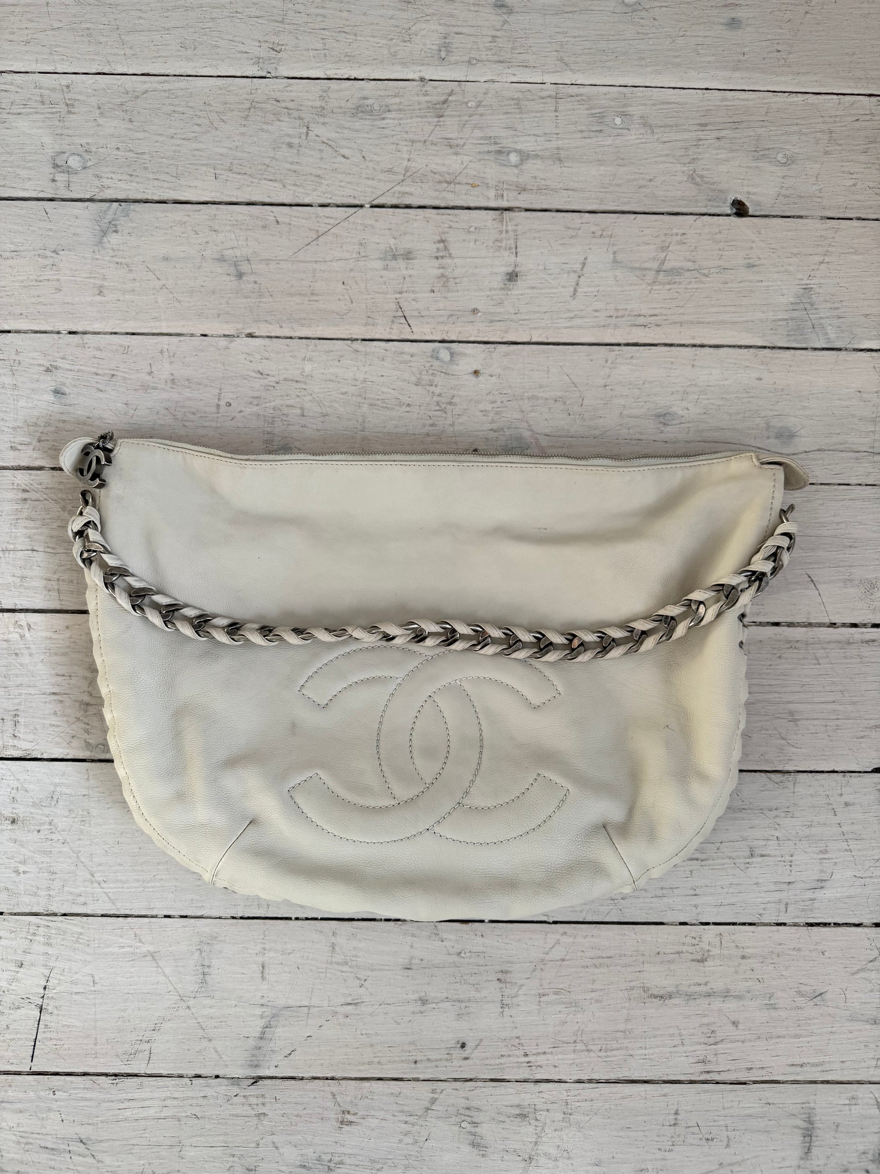 Chanel Calfskin Modern Chain Hobo White handbag, 2006