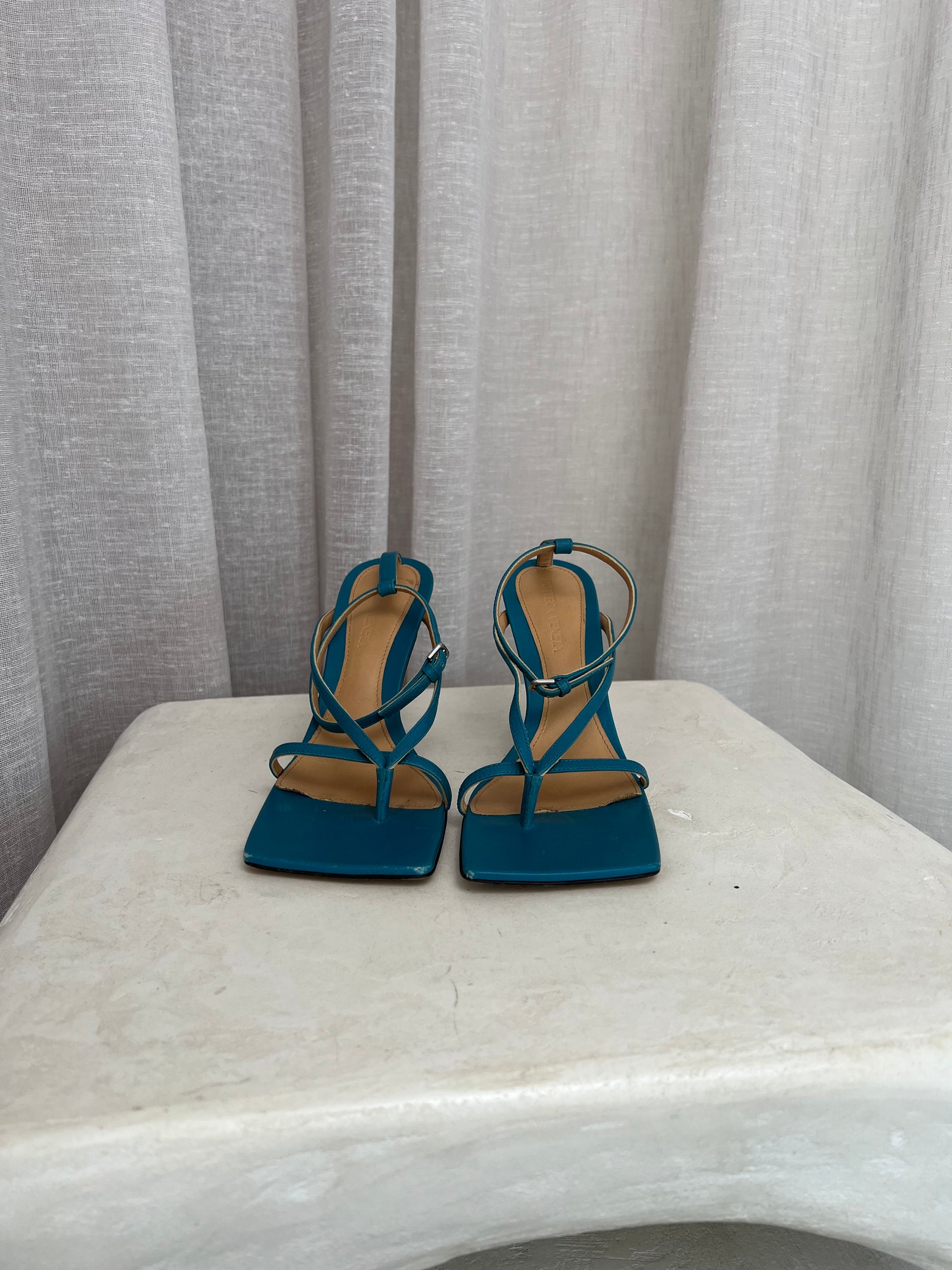 Bottega Veneta Teal Leather Strappy Stretch Sandal, 36.5