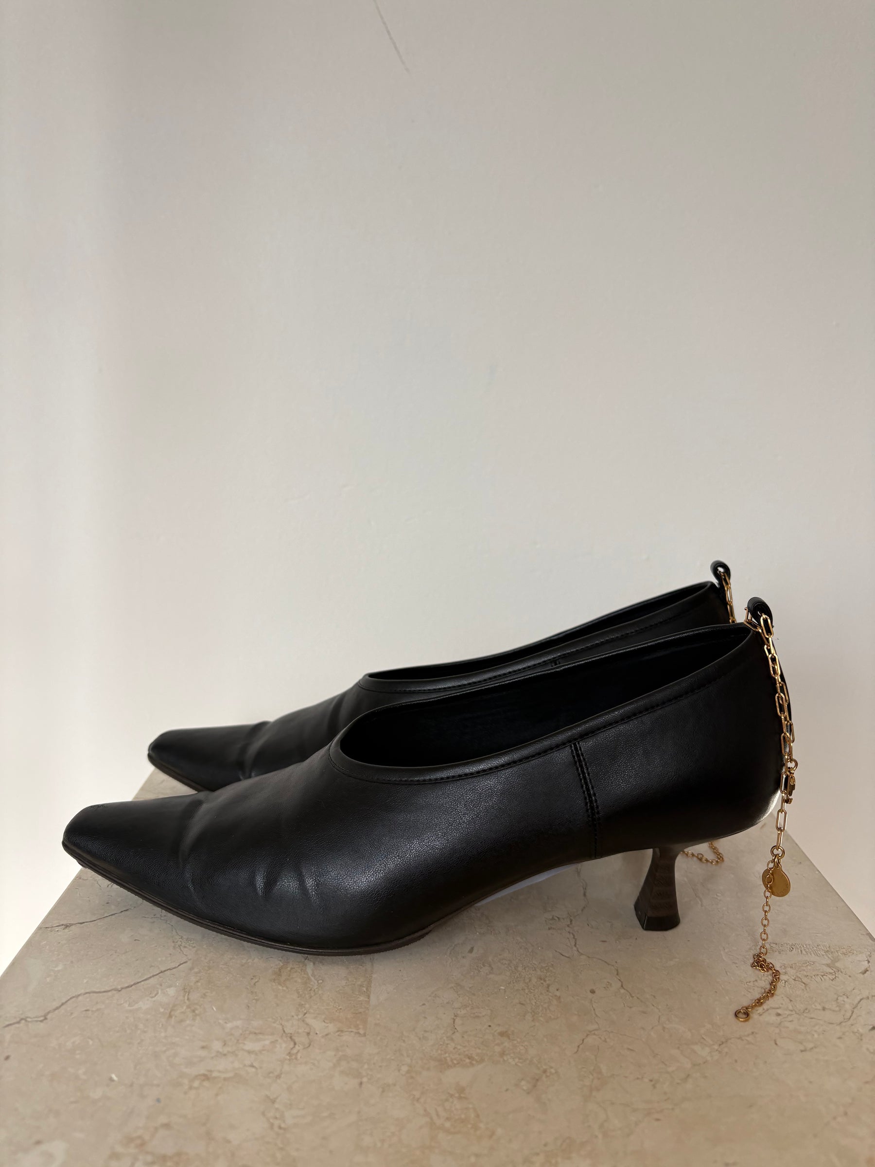 Stella McCartney Black Faux Leather Ankle Chain Pumps, 37.5