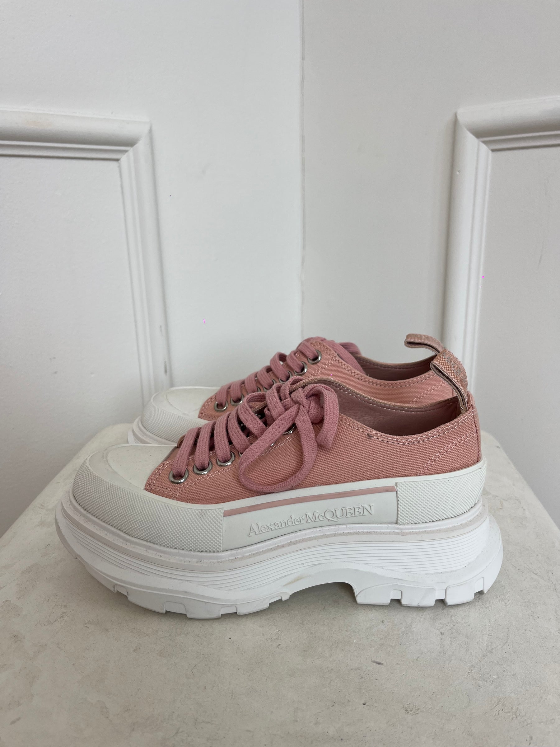 Alexander McQueen Pink Canvas Chunky Sneaker, 35.5 D