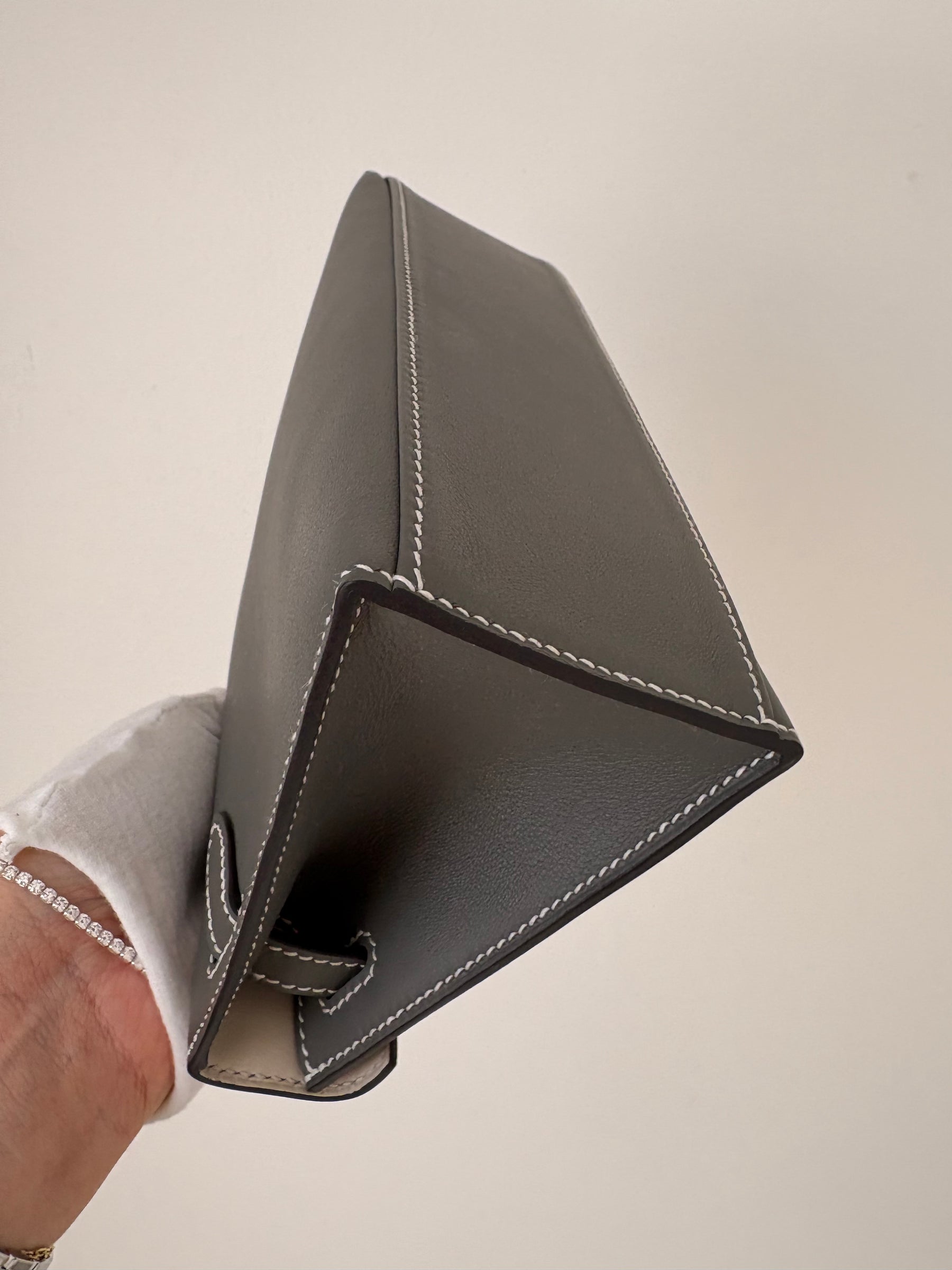 Hermès Kelly Pochette in Gris Meyer Swift Leather with Craie Interior