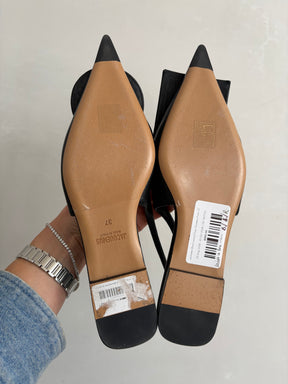 Jacquemus Black Leather Duelo Slingback Flats, 37