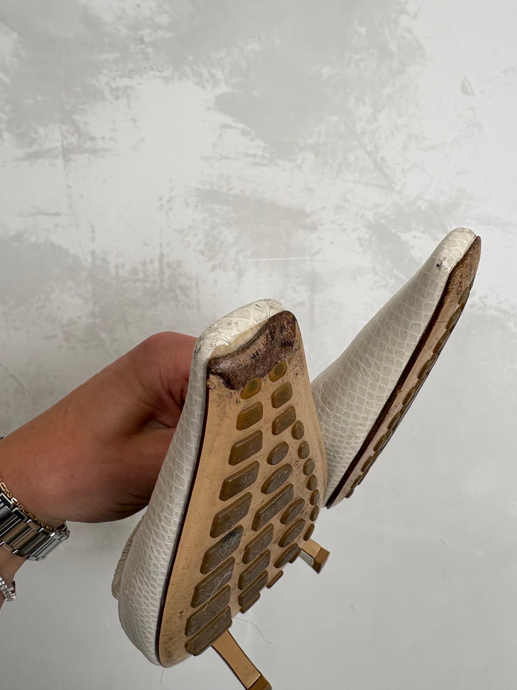 Bottega Veneta Cream Reptile Embossed Slingback Heels, 39