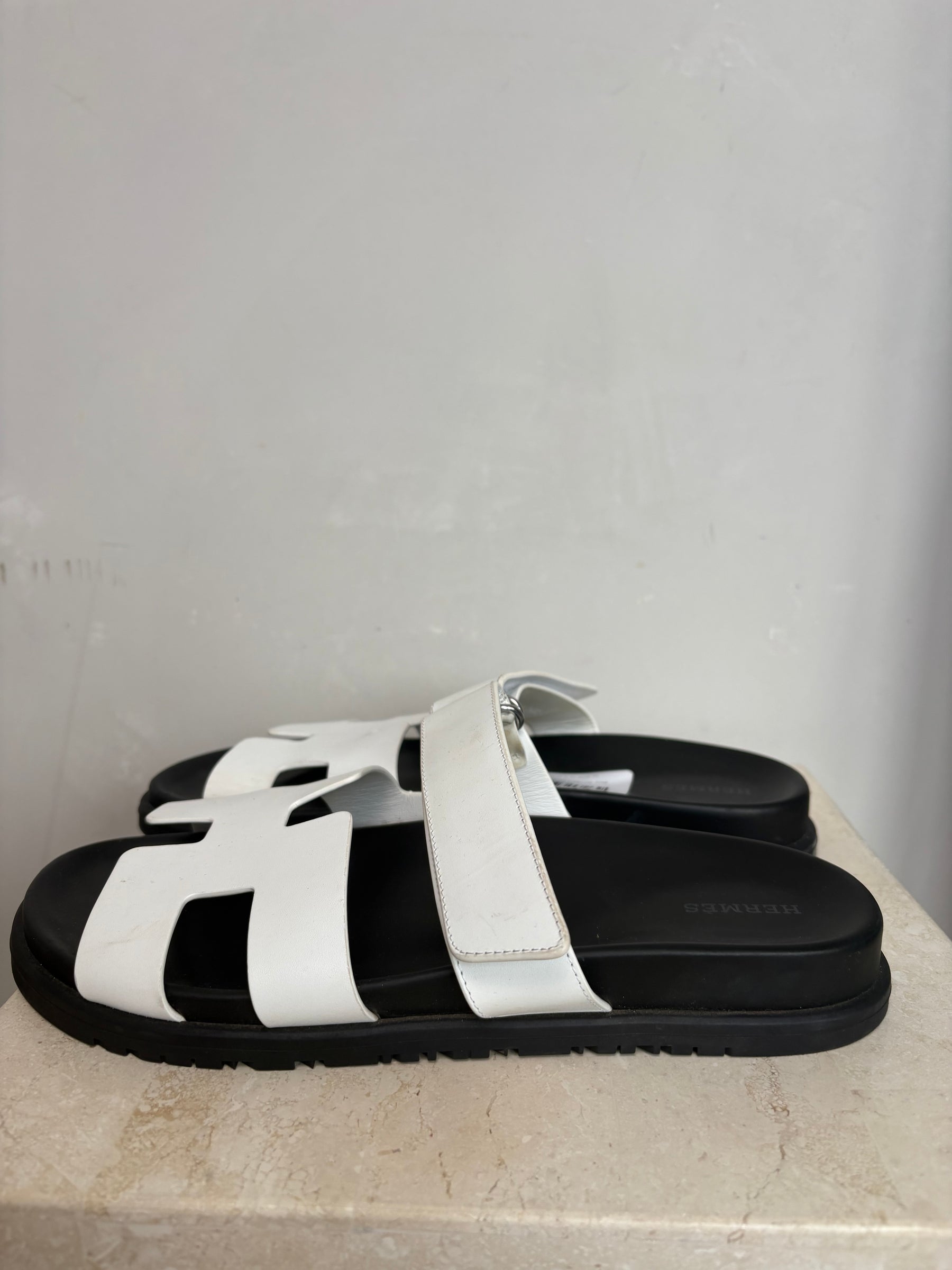 Hermès Chypre Slides White, 41