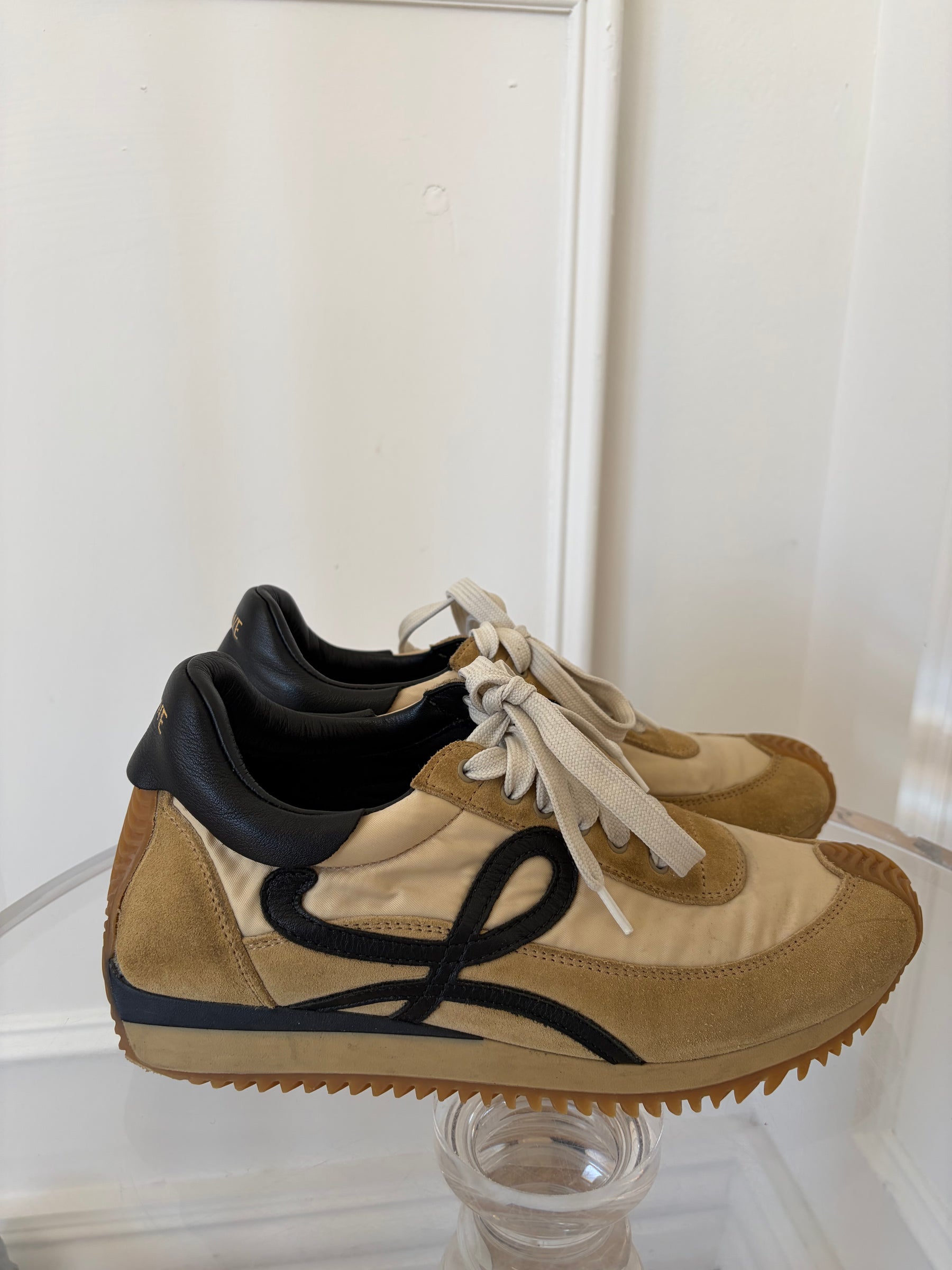 Loewe Beige Suede and black Leather Flow Runner, 38