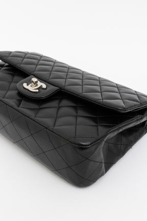 Medium Classic Double Flap