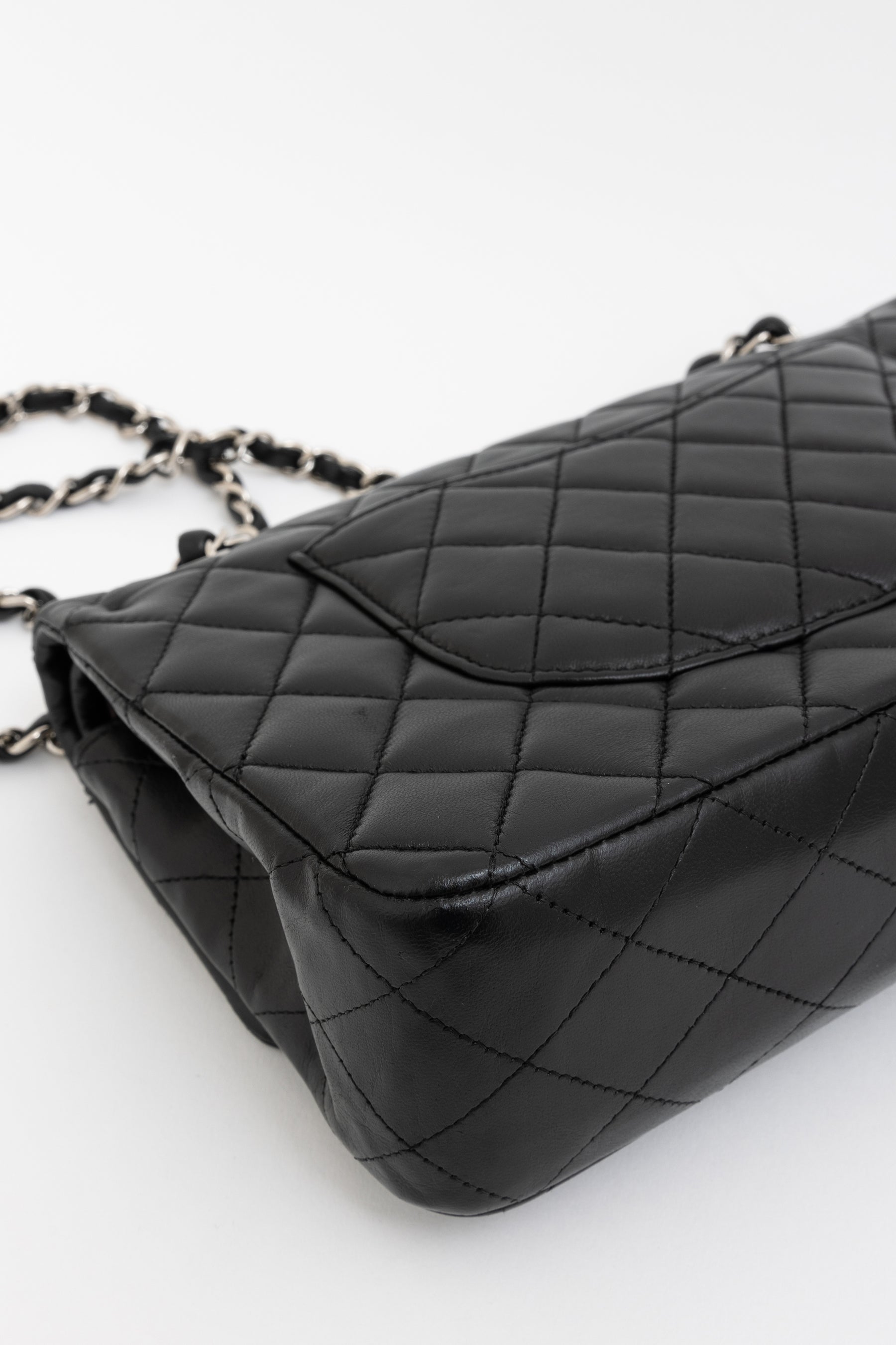 Medium Classic Double Flap
