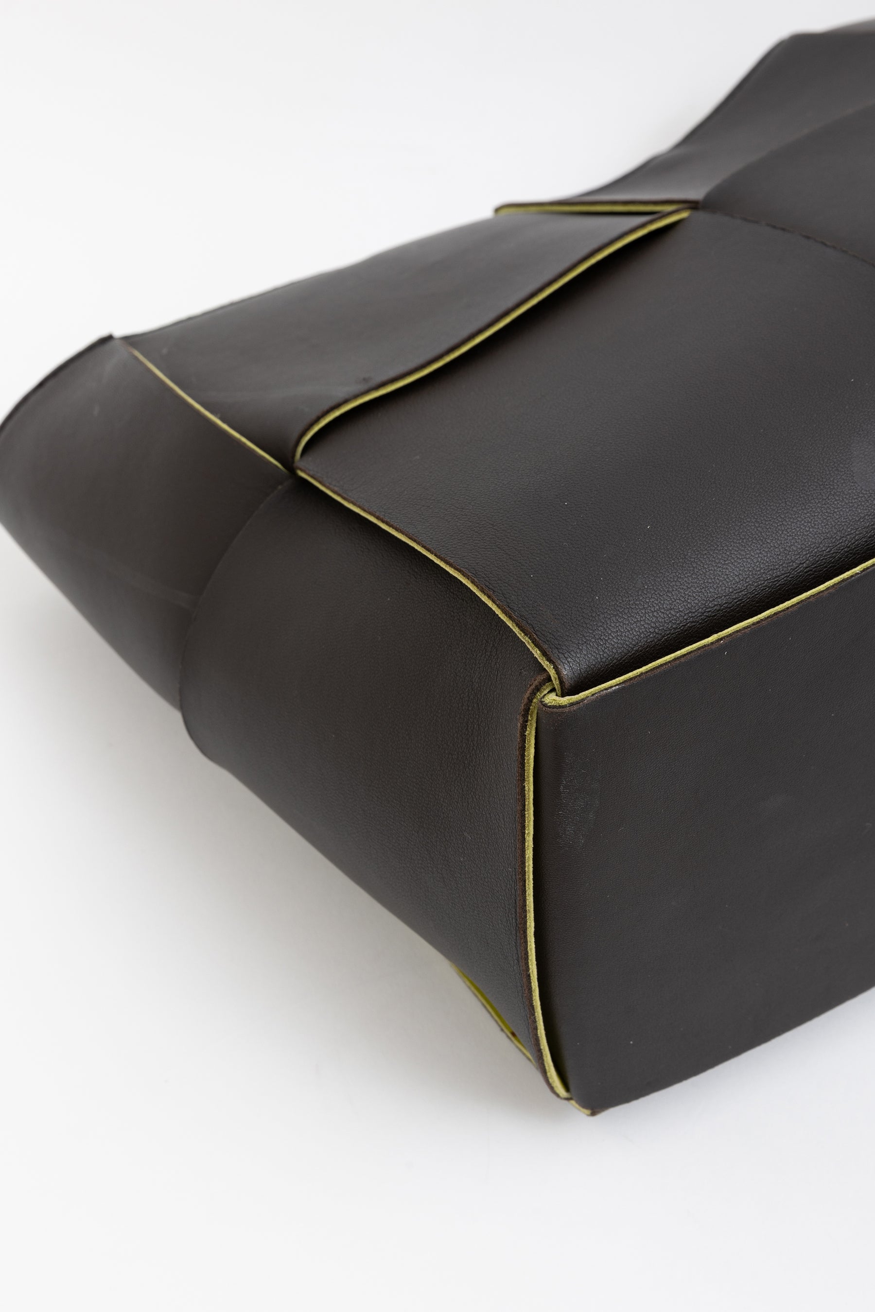 Medium Arco Tote Bag