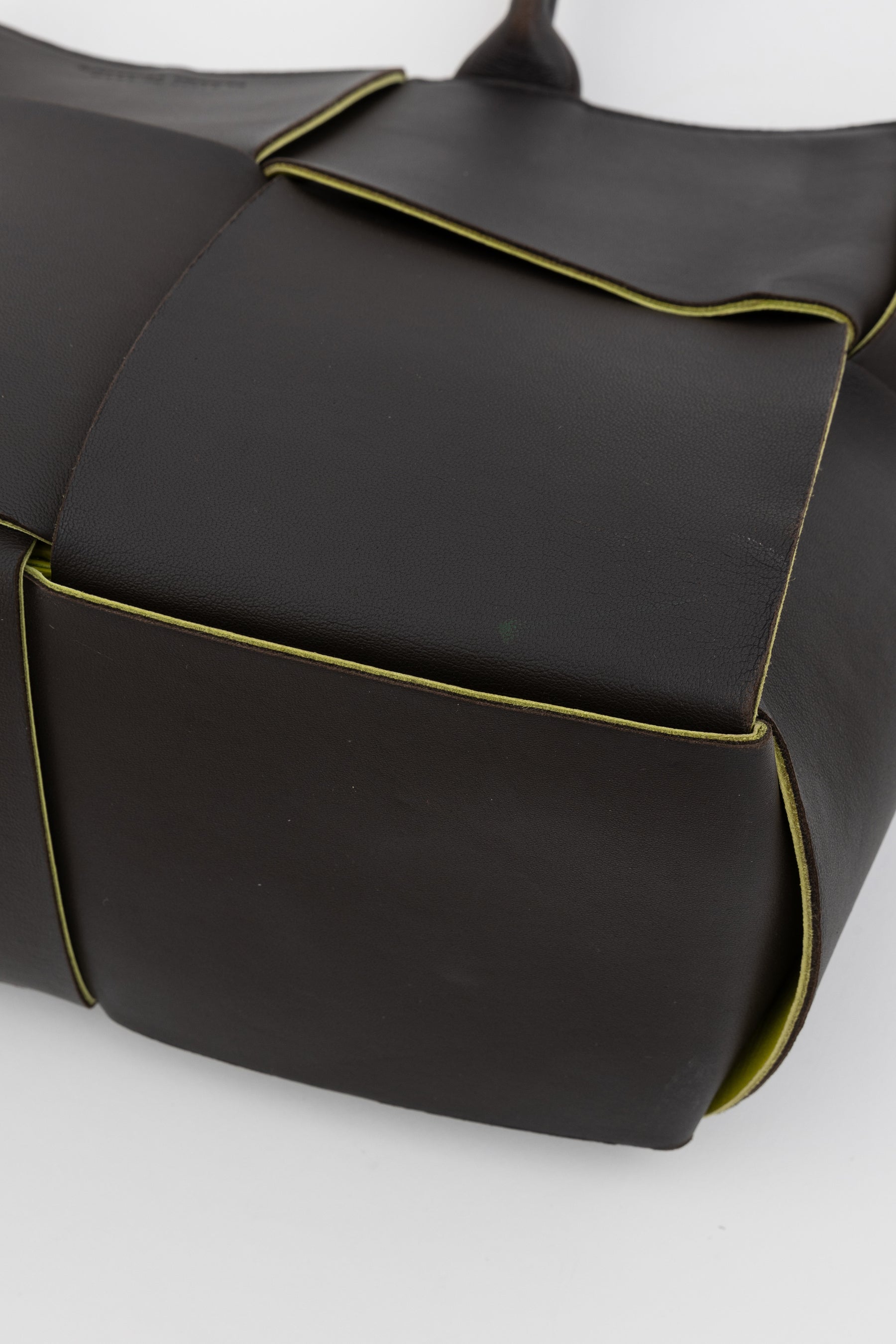 Medium Arco Tote Bag