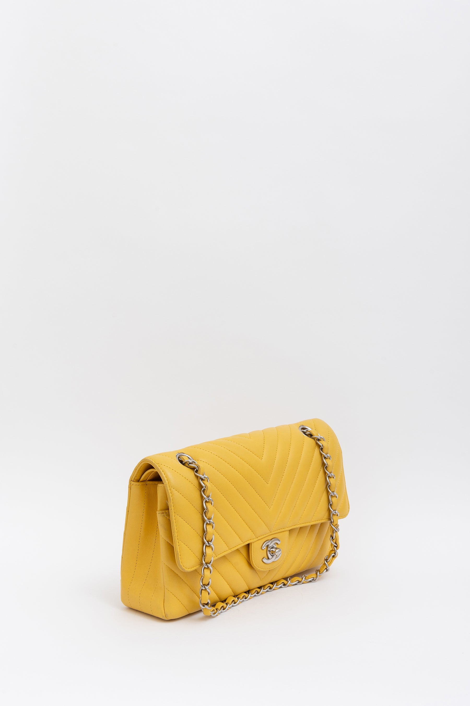 Chevron Medium Classic Flap Bag