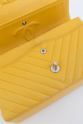 Chevron Medium Classic Flap Bag