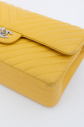 Chevron Medium Classic Flap Bag