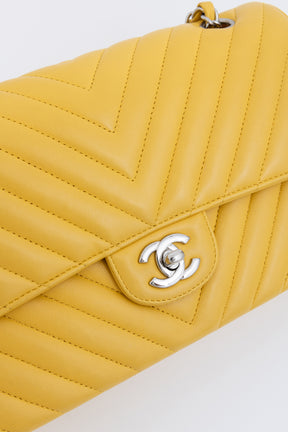 Chevron Medium Classic Flap Bag