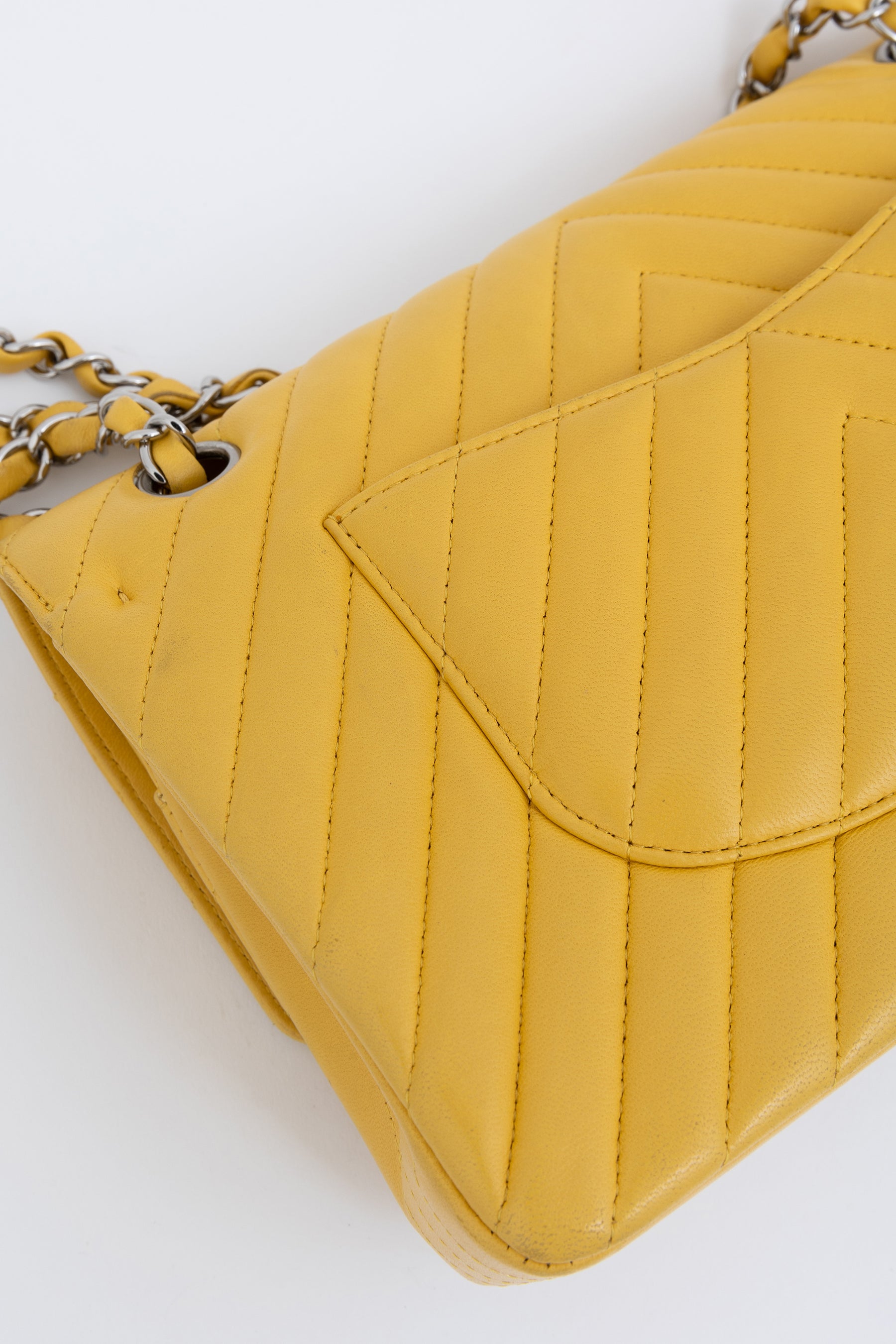 Chevron Medium Classic Flap Bag