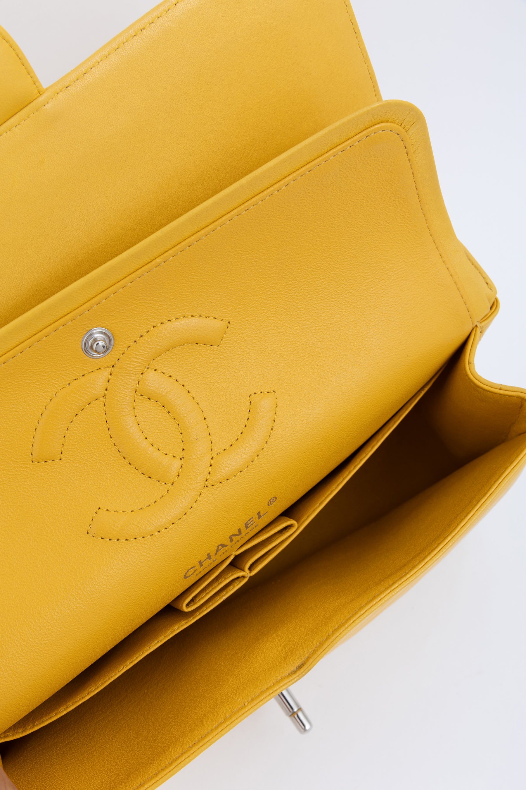Chevron Medium Classic Flap Bag