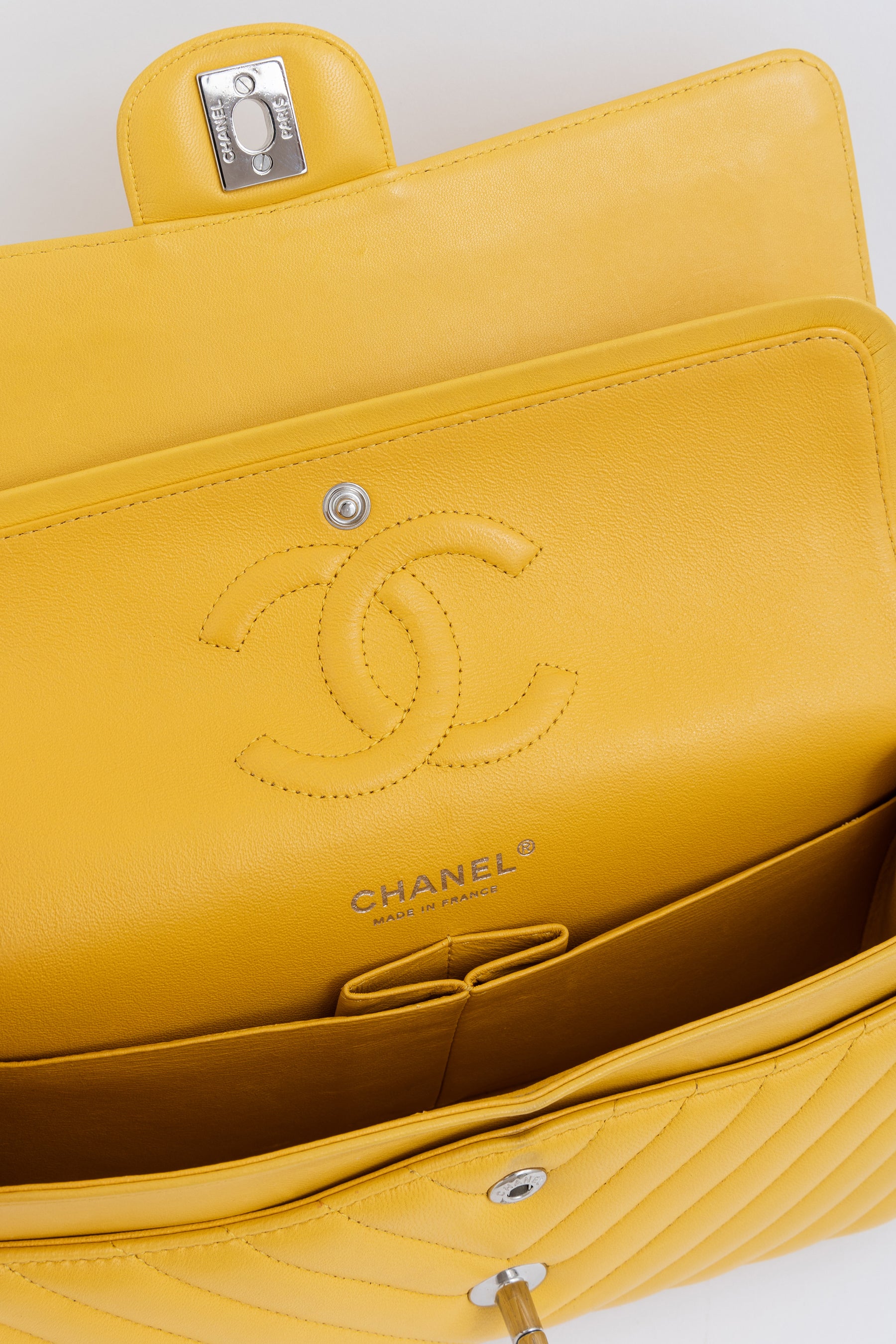 Chevron Medium Classic Flap Bag