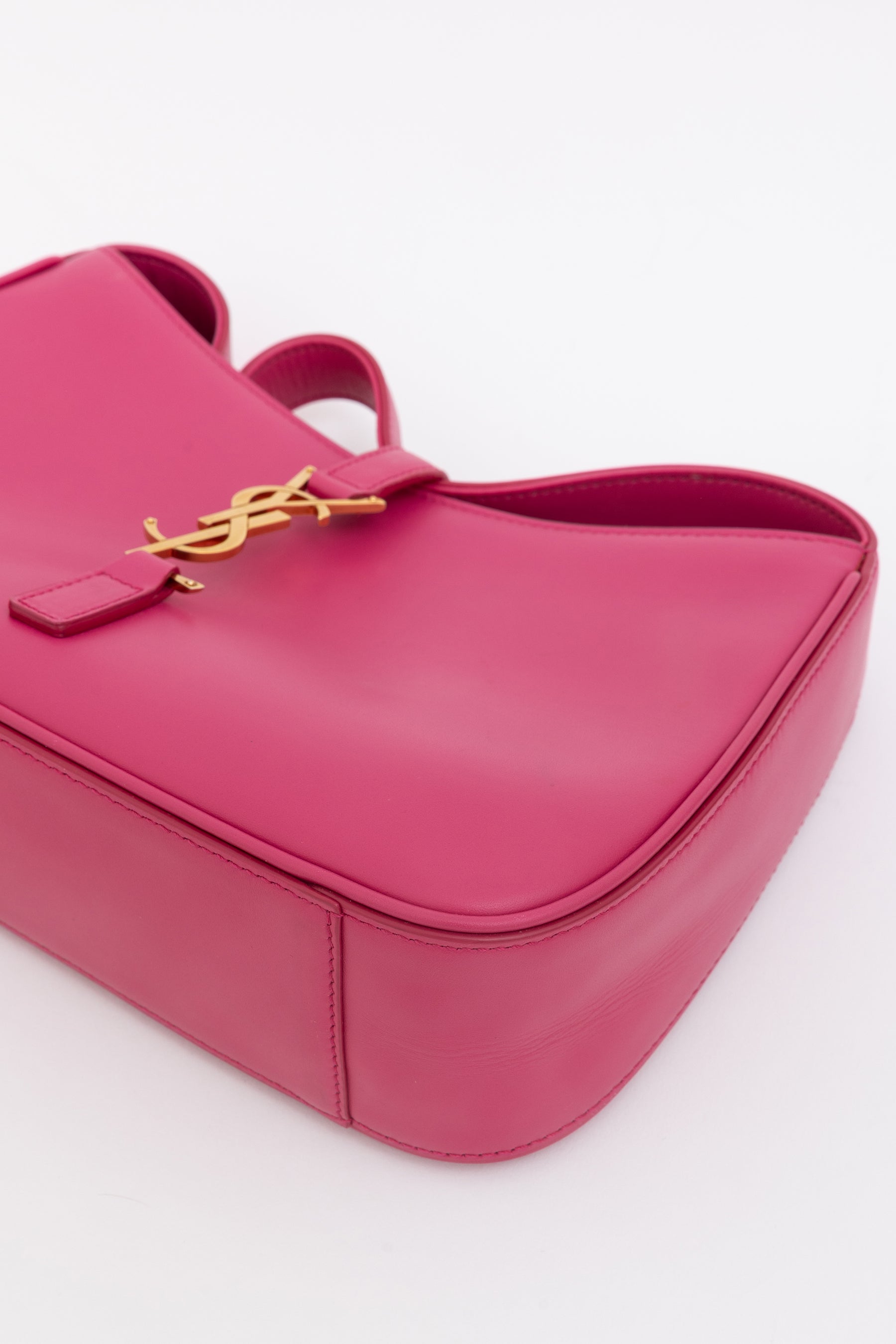 Le 5 à 7 Shoulder bag