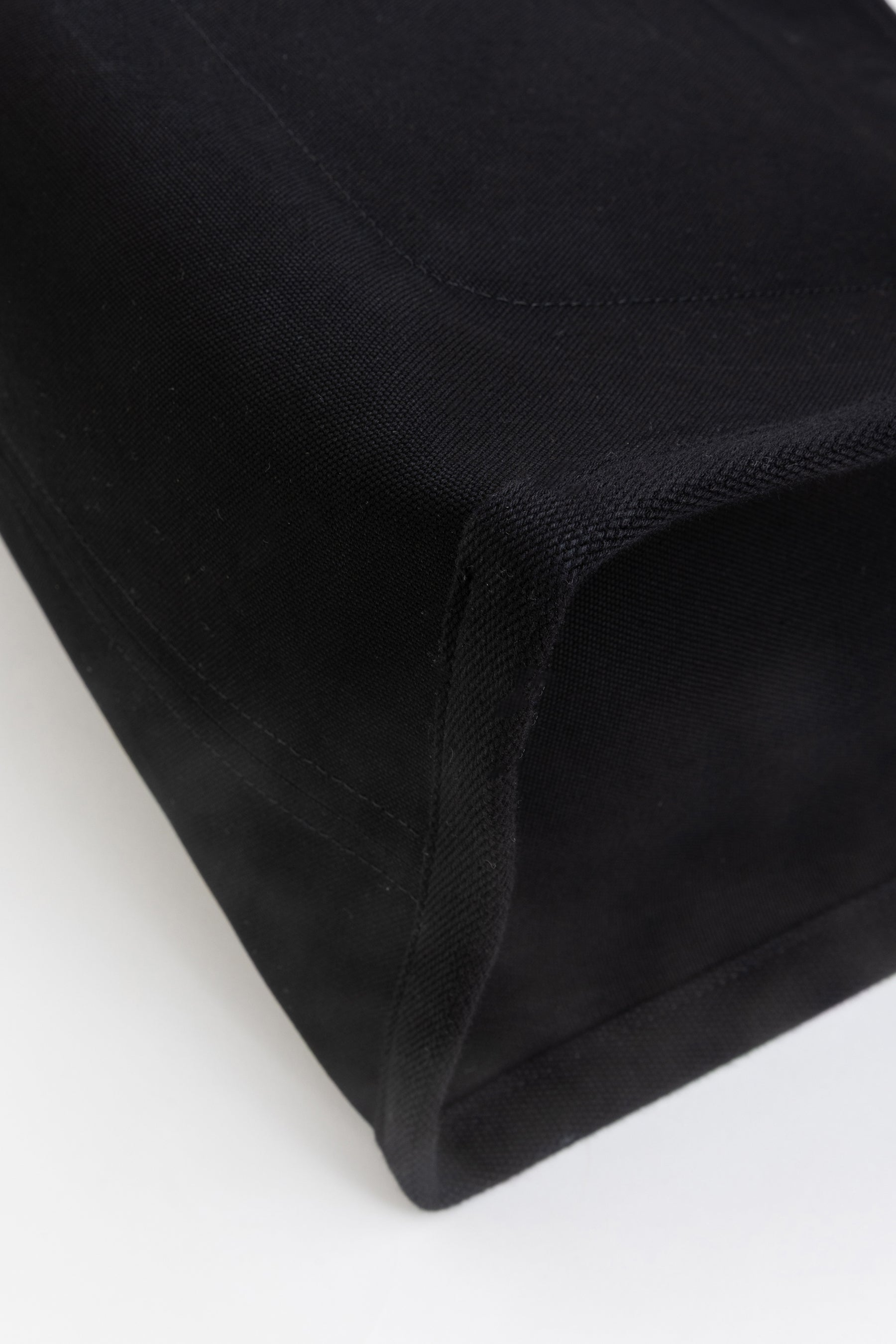 Nastroloubi Large Tote Bag