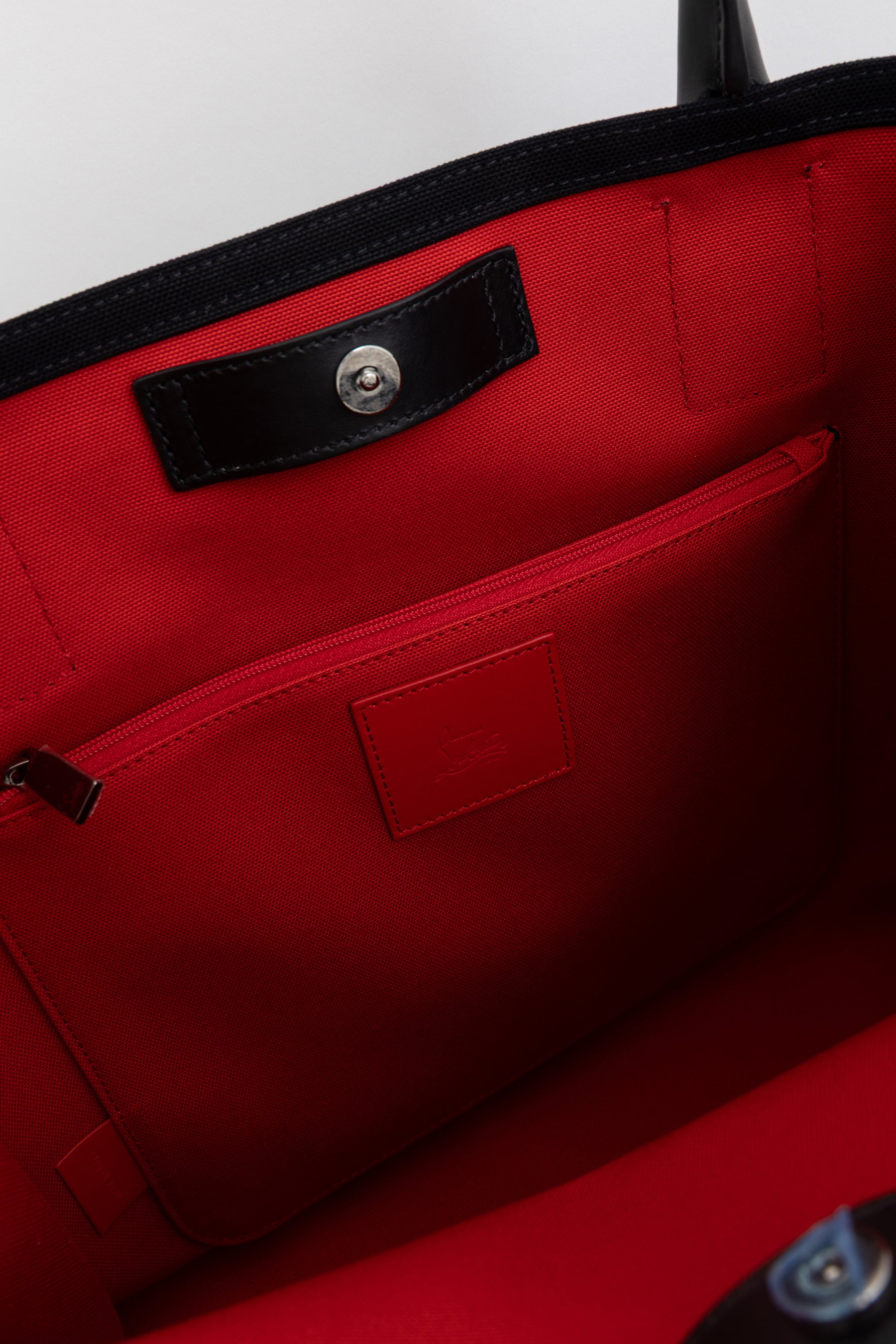 Nastroloubi Large Tote Bag