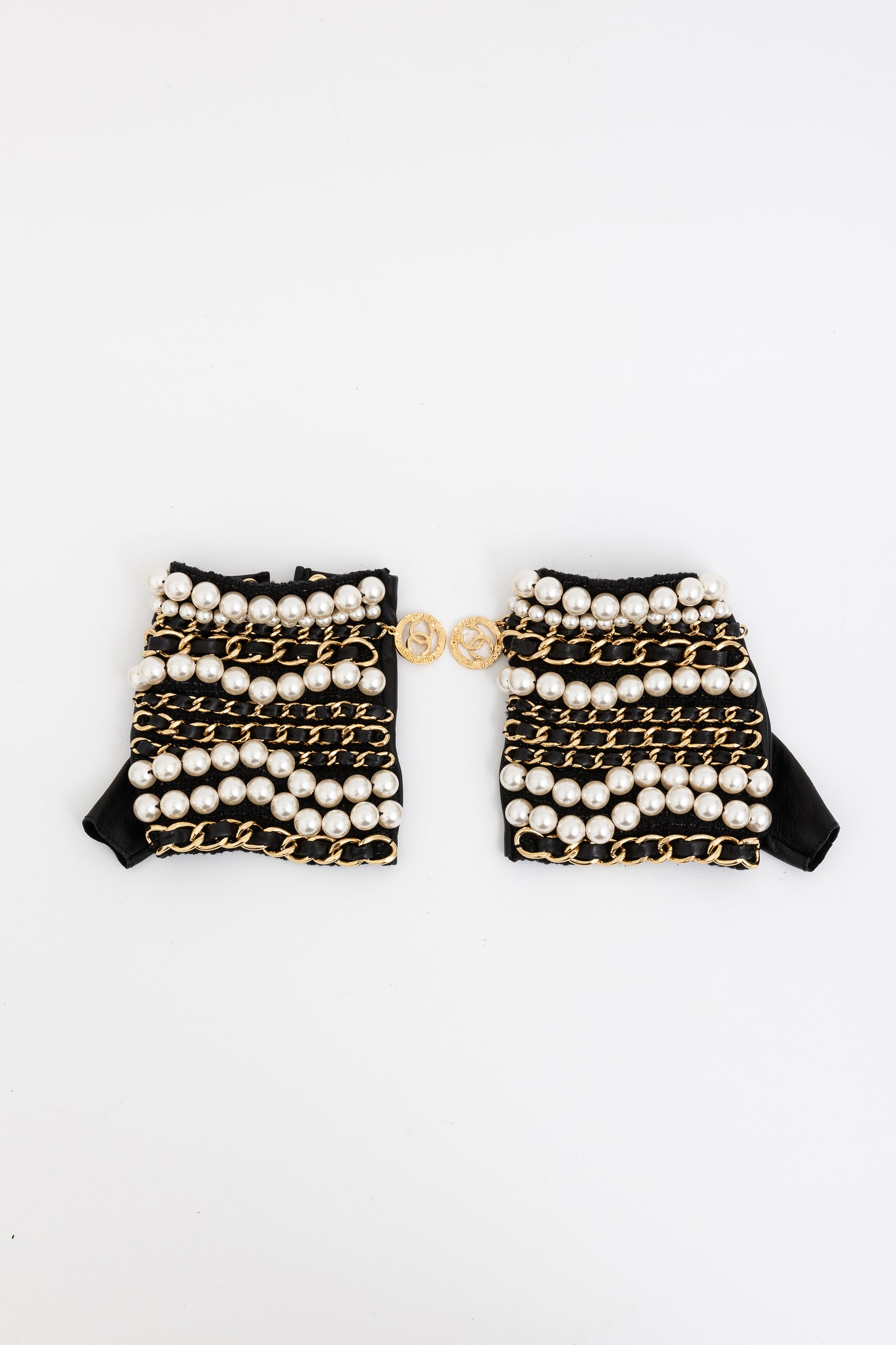 Pearl and Chain Embellished Fingerless Gloves