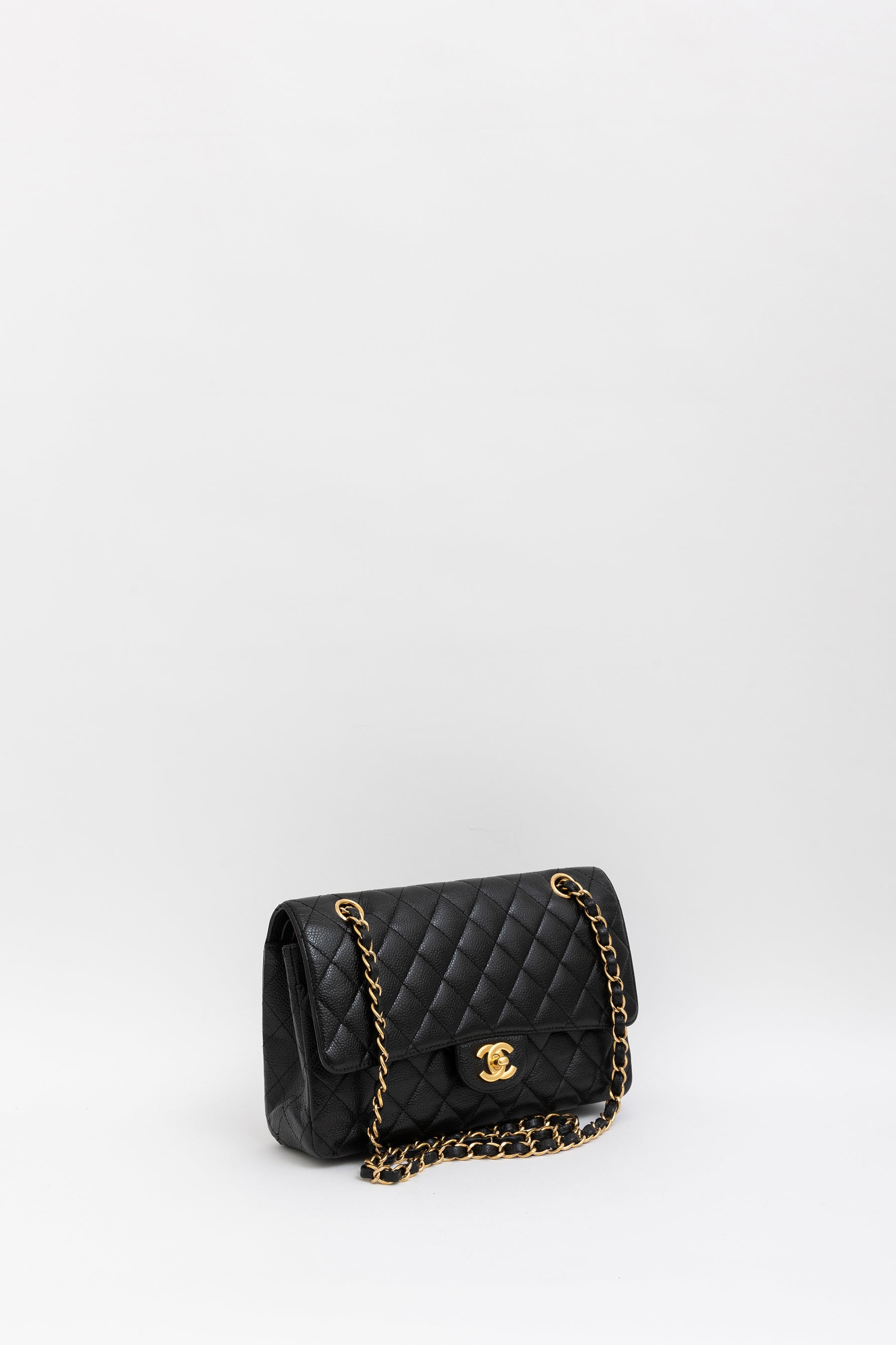 Medium Classic Flap