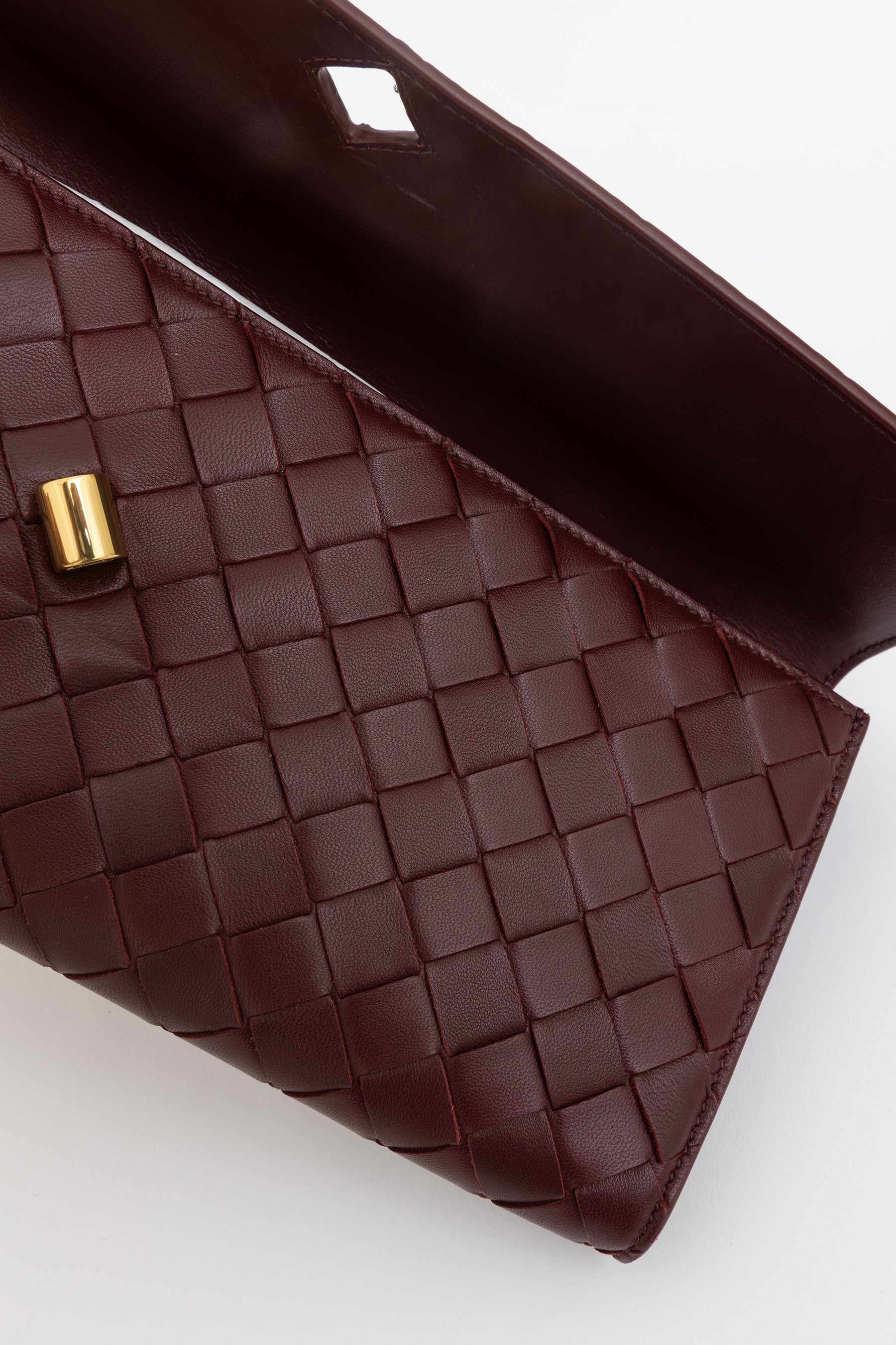 Andiamo Clutch In Barolo