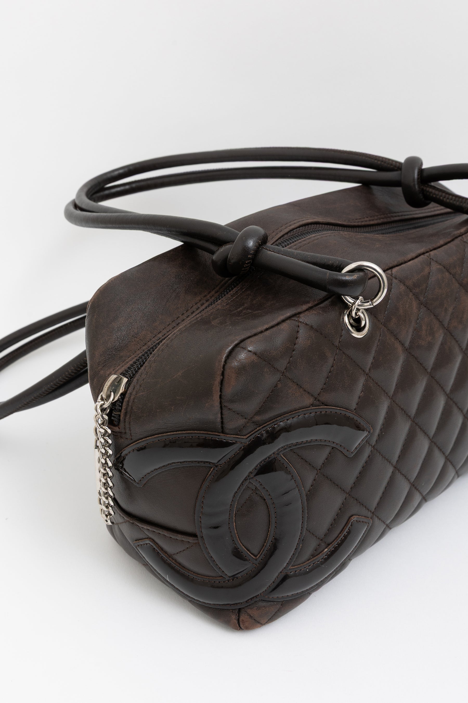 Quilted Shoulder Bowling Bag