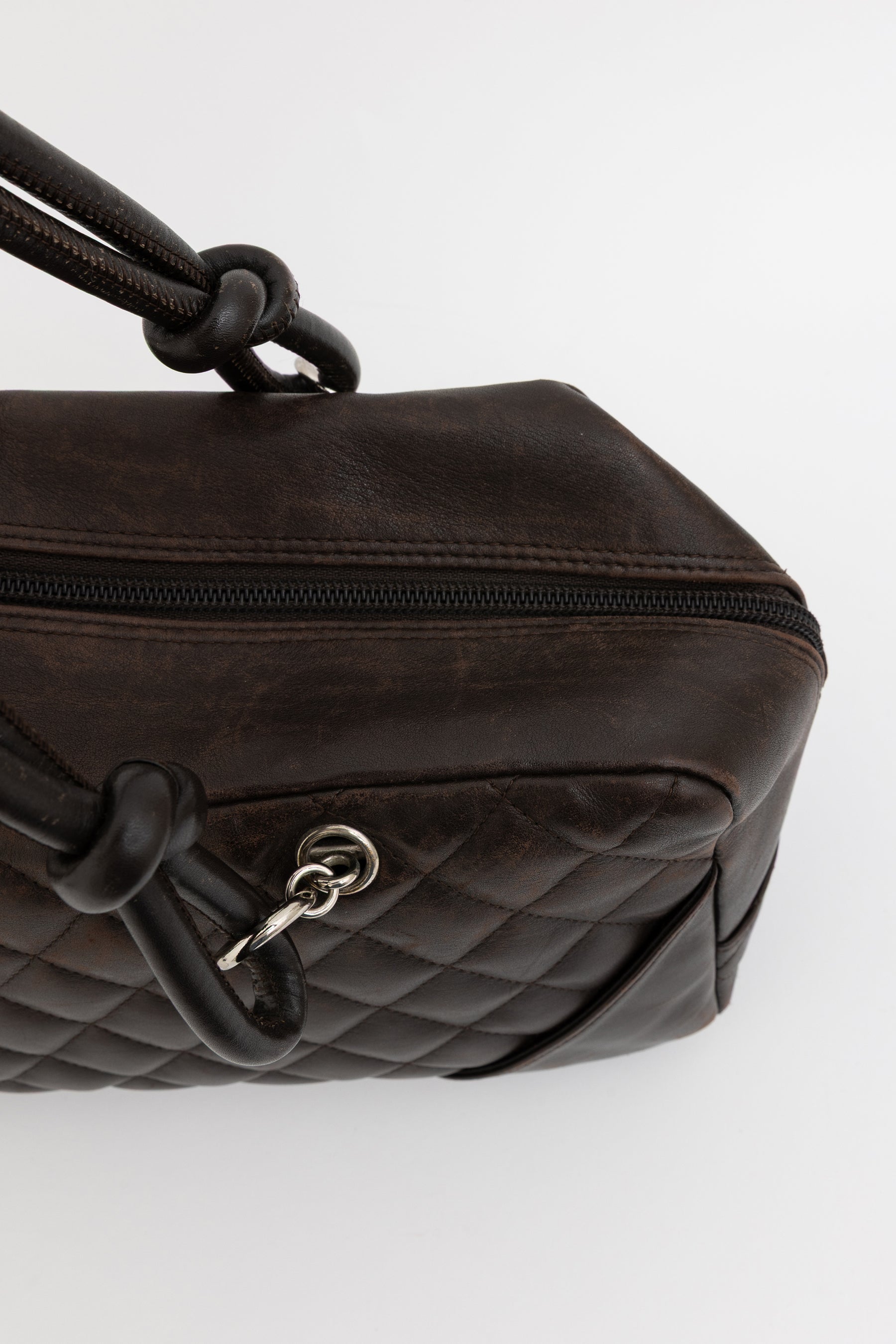 Quilted Shoulder Bowling Bag