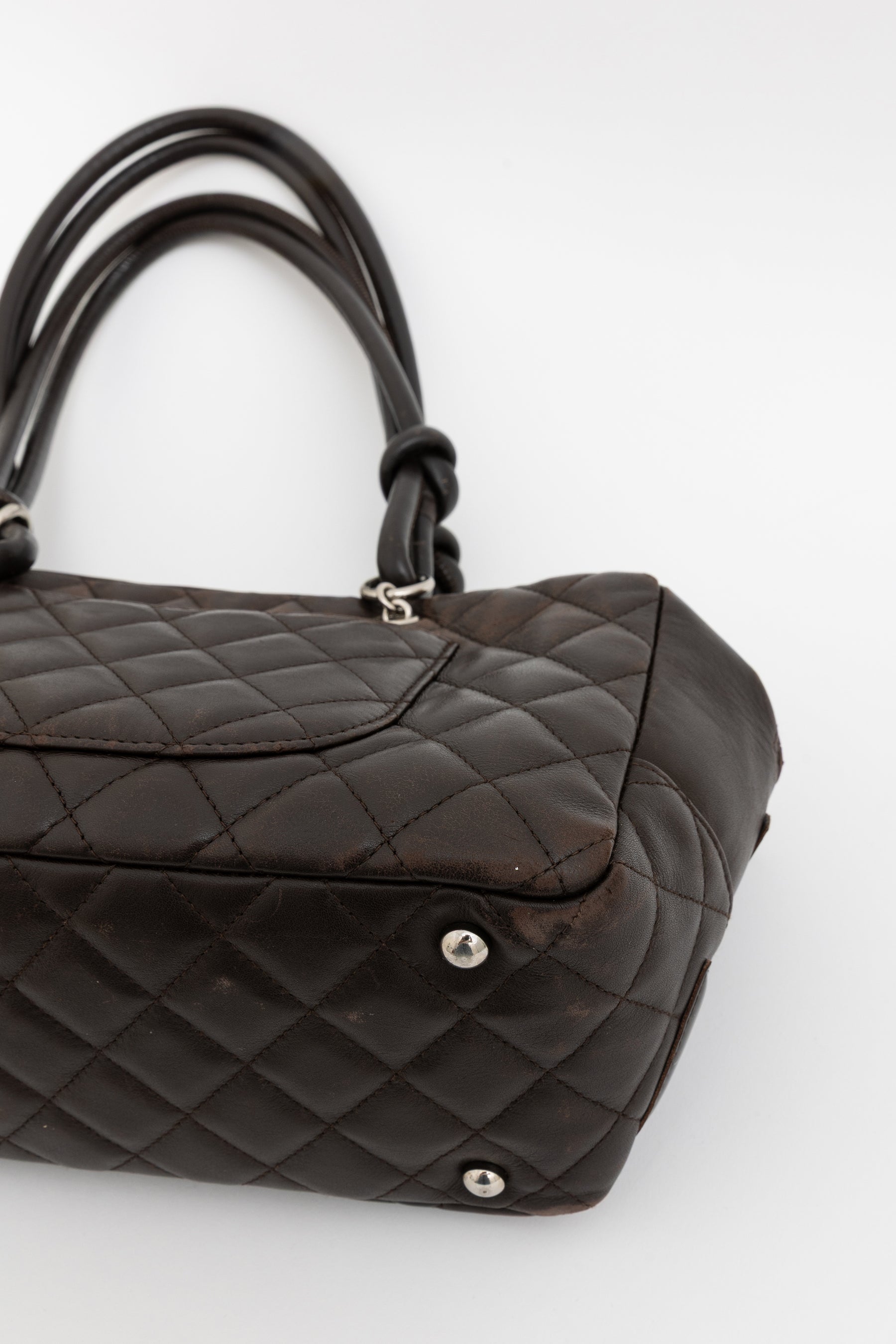 Quilted Shoulder Bowling Bag